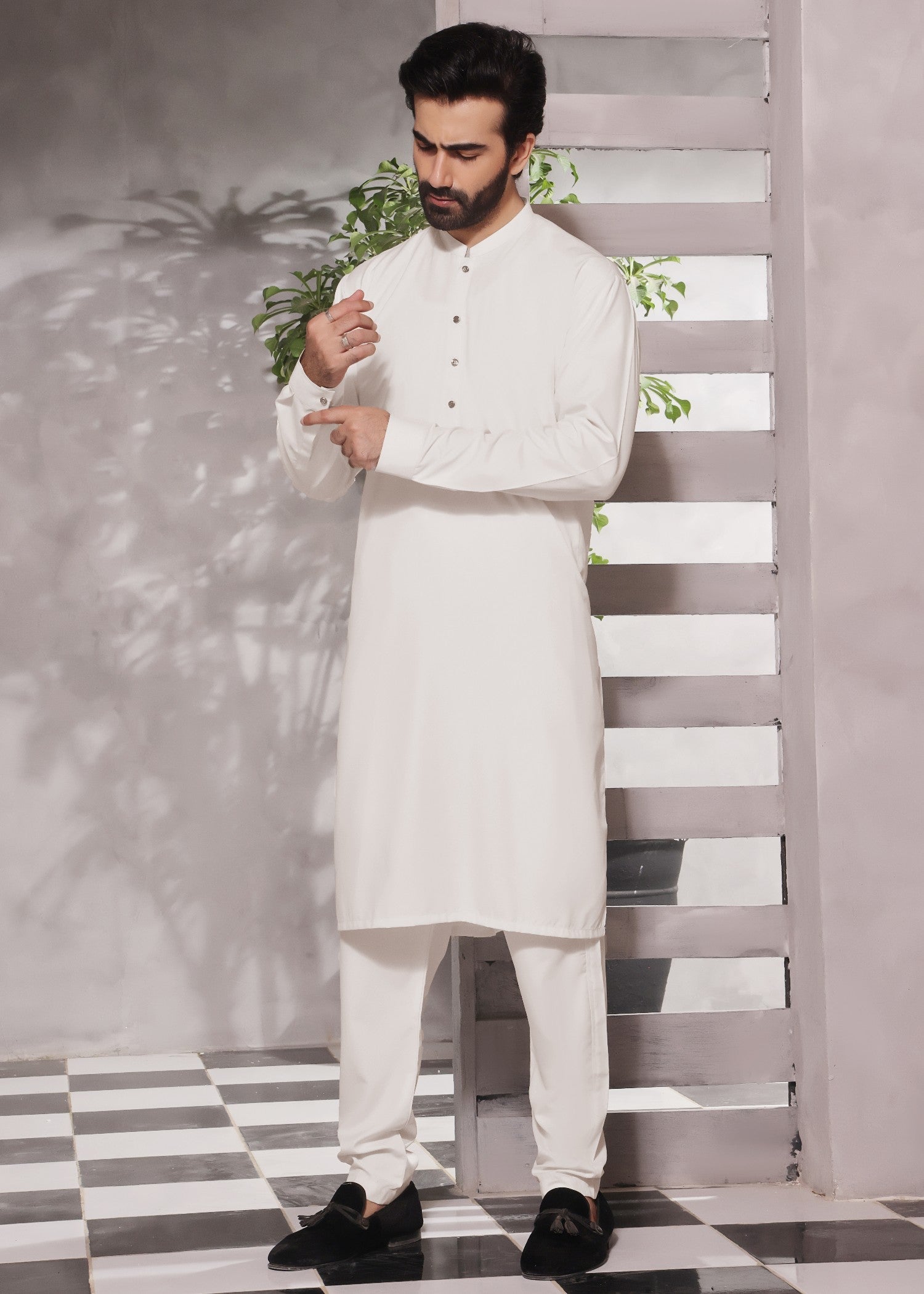 jamawar Prince Coat in Off-white