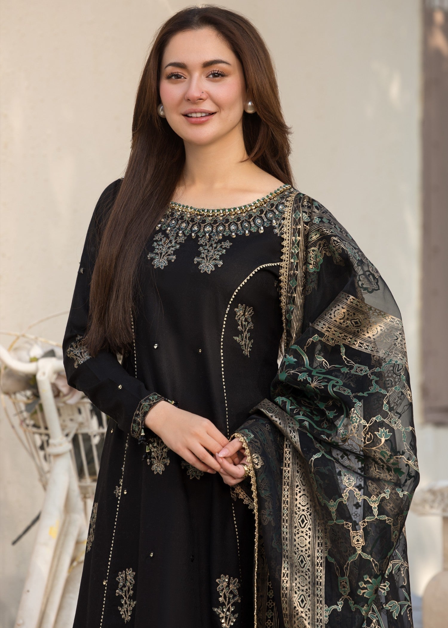 self jacquard Pishwas in Black