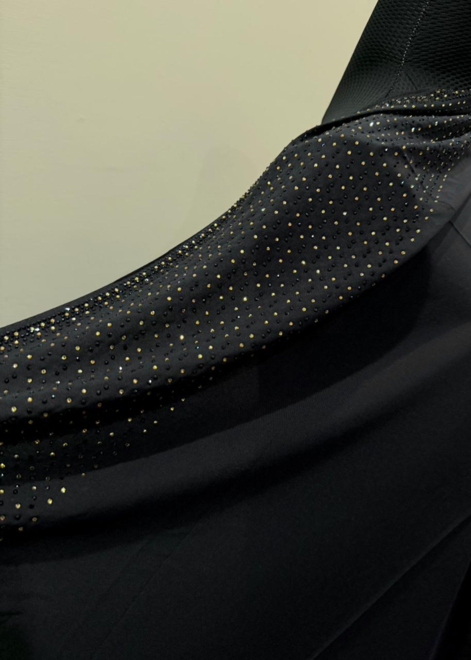 nidha blend Hijab in Black