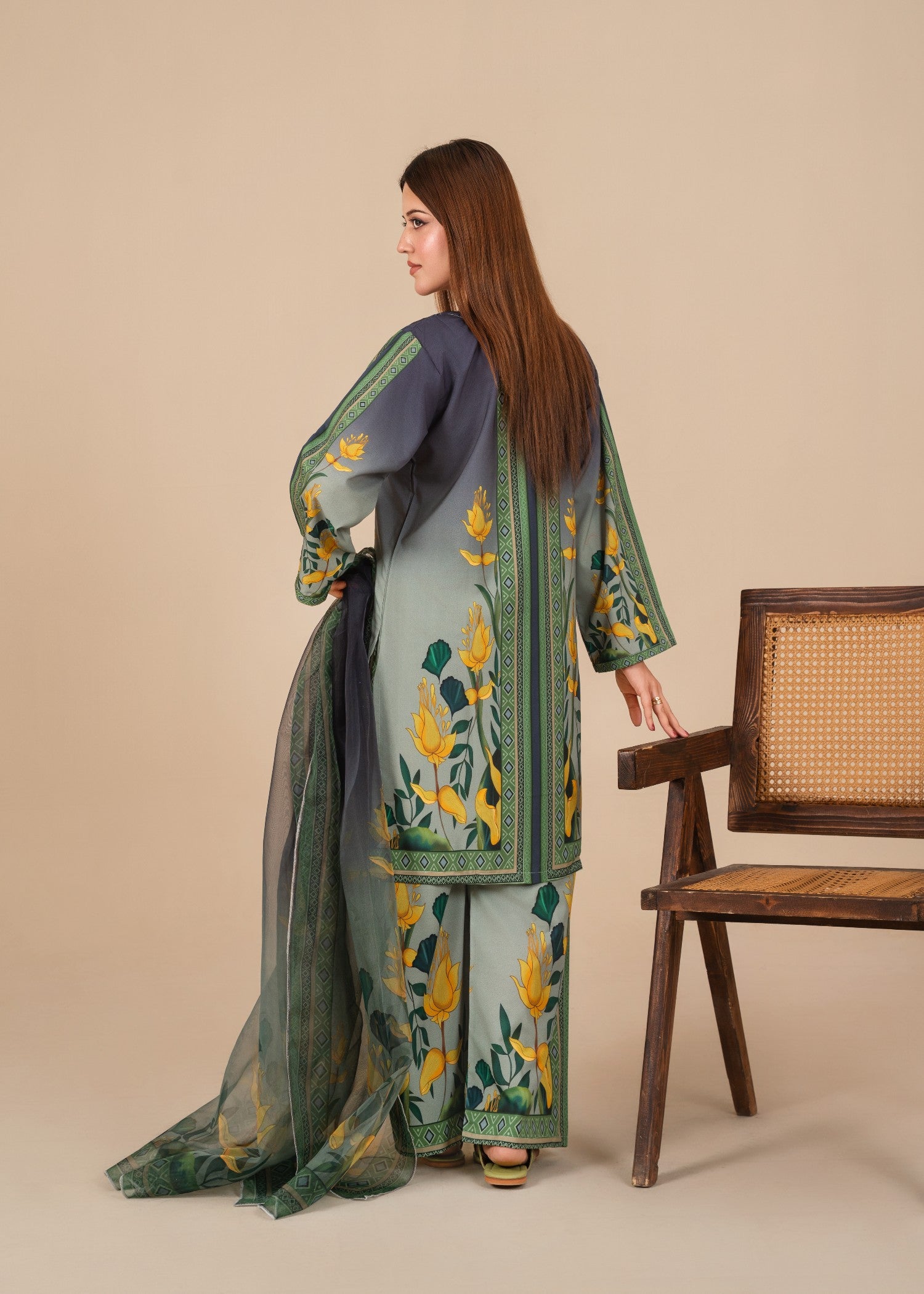 silk crepe Kurta Set in Apple green