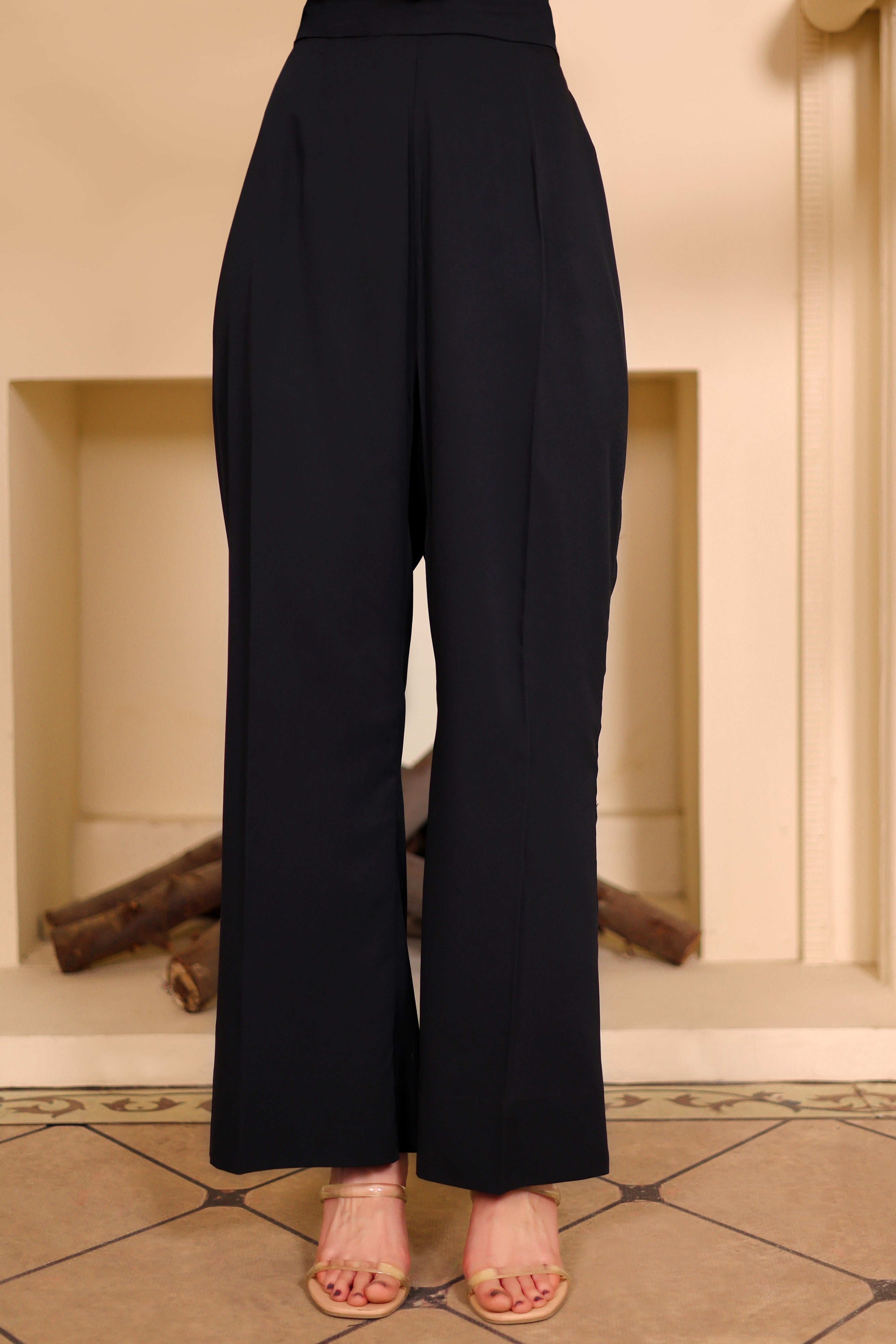 cambric Tunic in Jet black