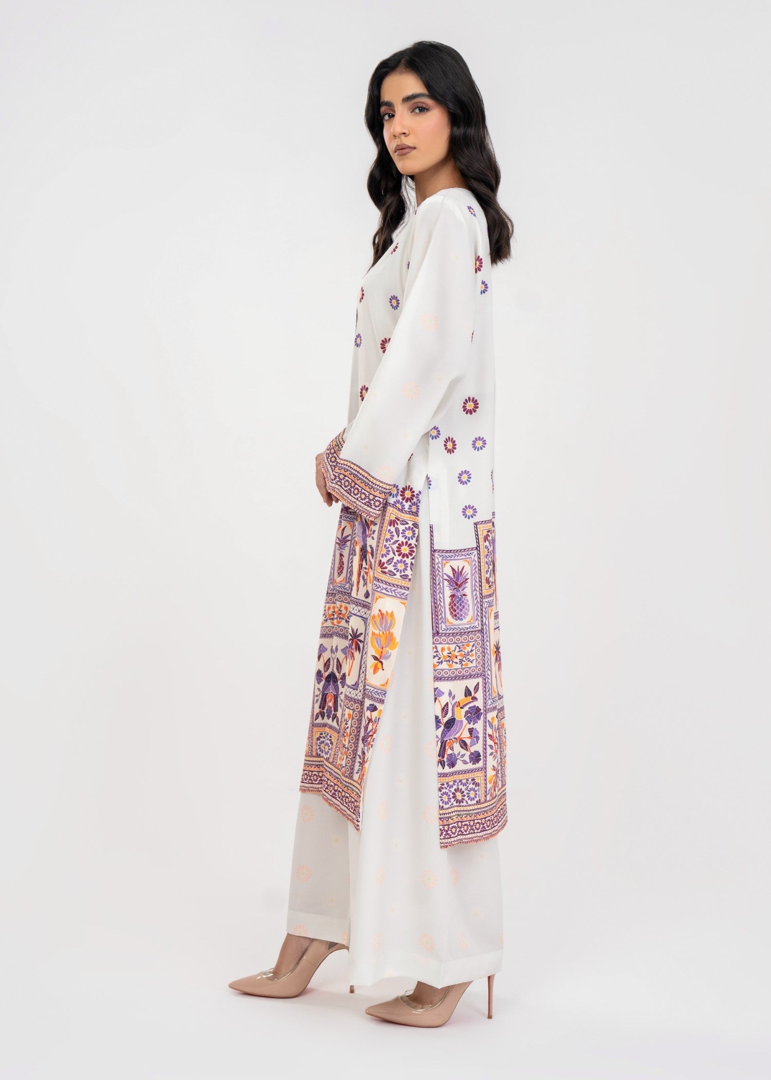 grip Gown in Off-white