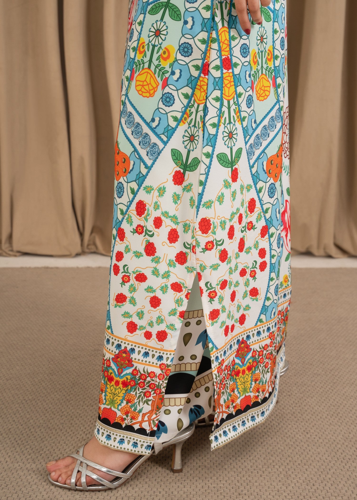 silk crepe Kurta Set in White