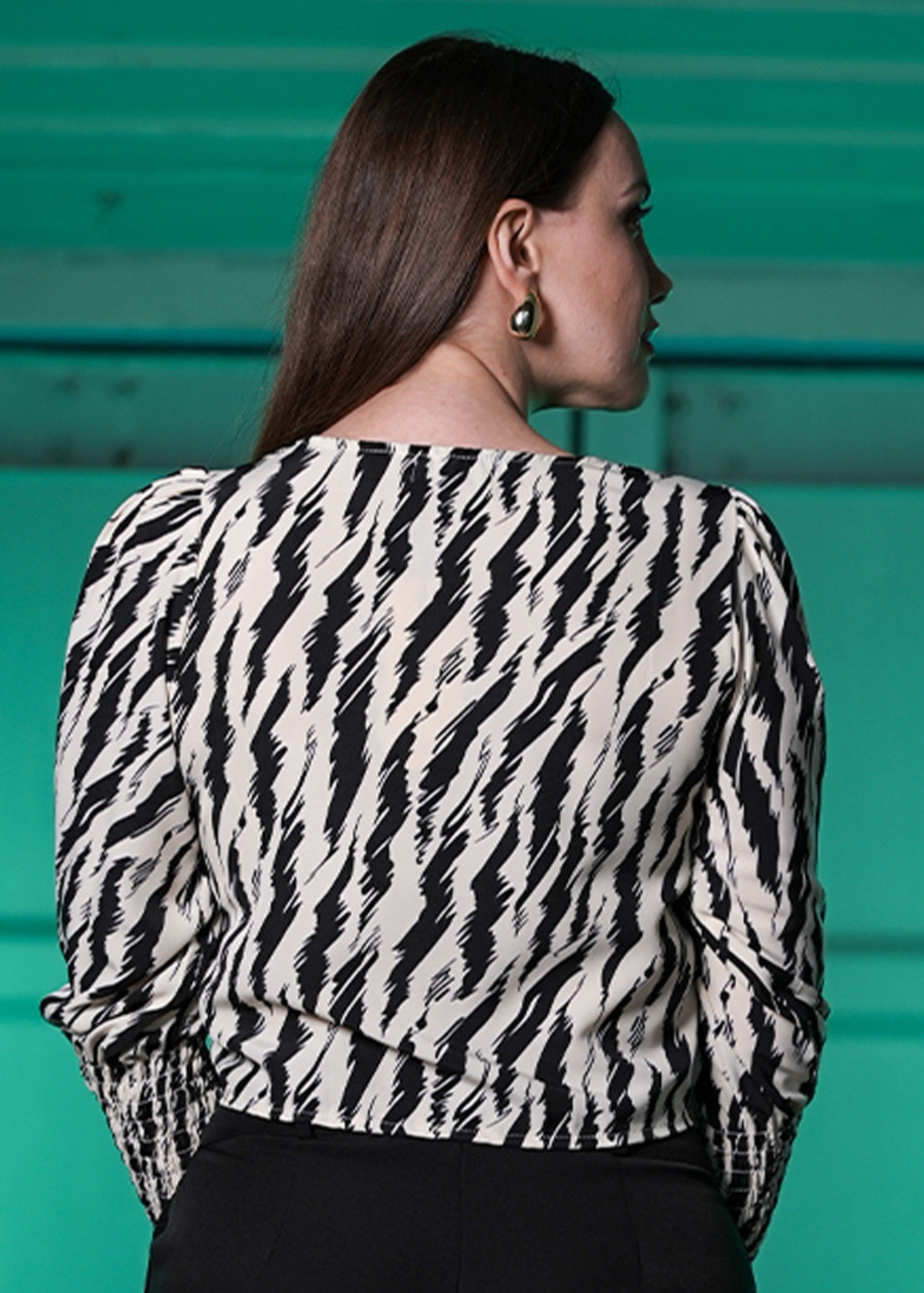textured wash & wear Blouse in Multi