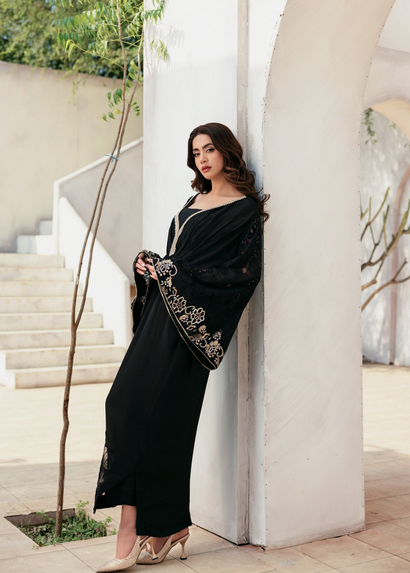 pk grip silk Kaftan in Jet black