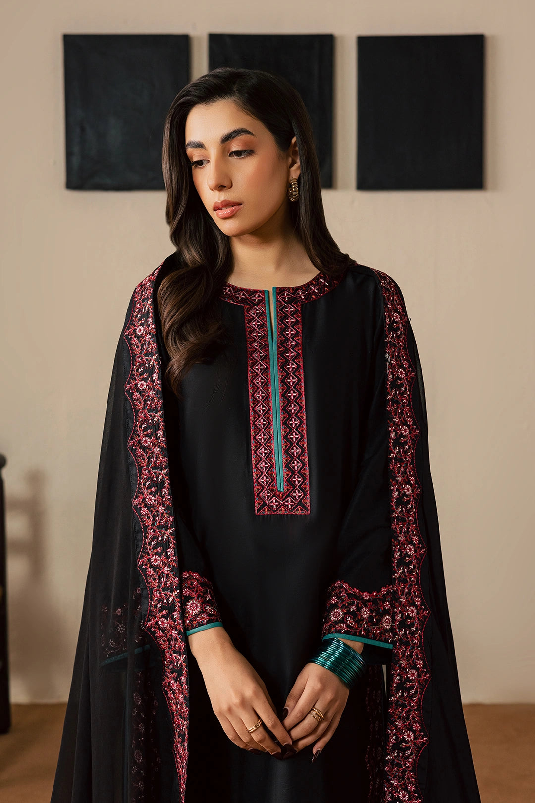 lawn cotton Kurta Set in Charcoal black