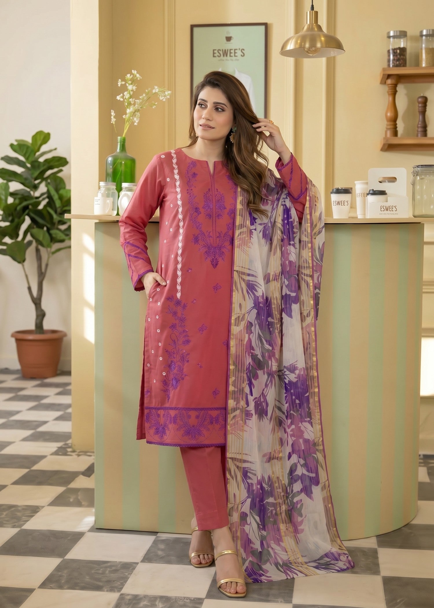 lawn Kurta Set in Lusty gallant