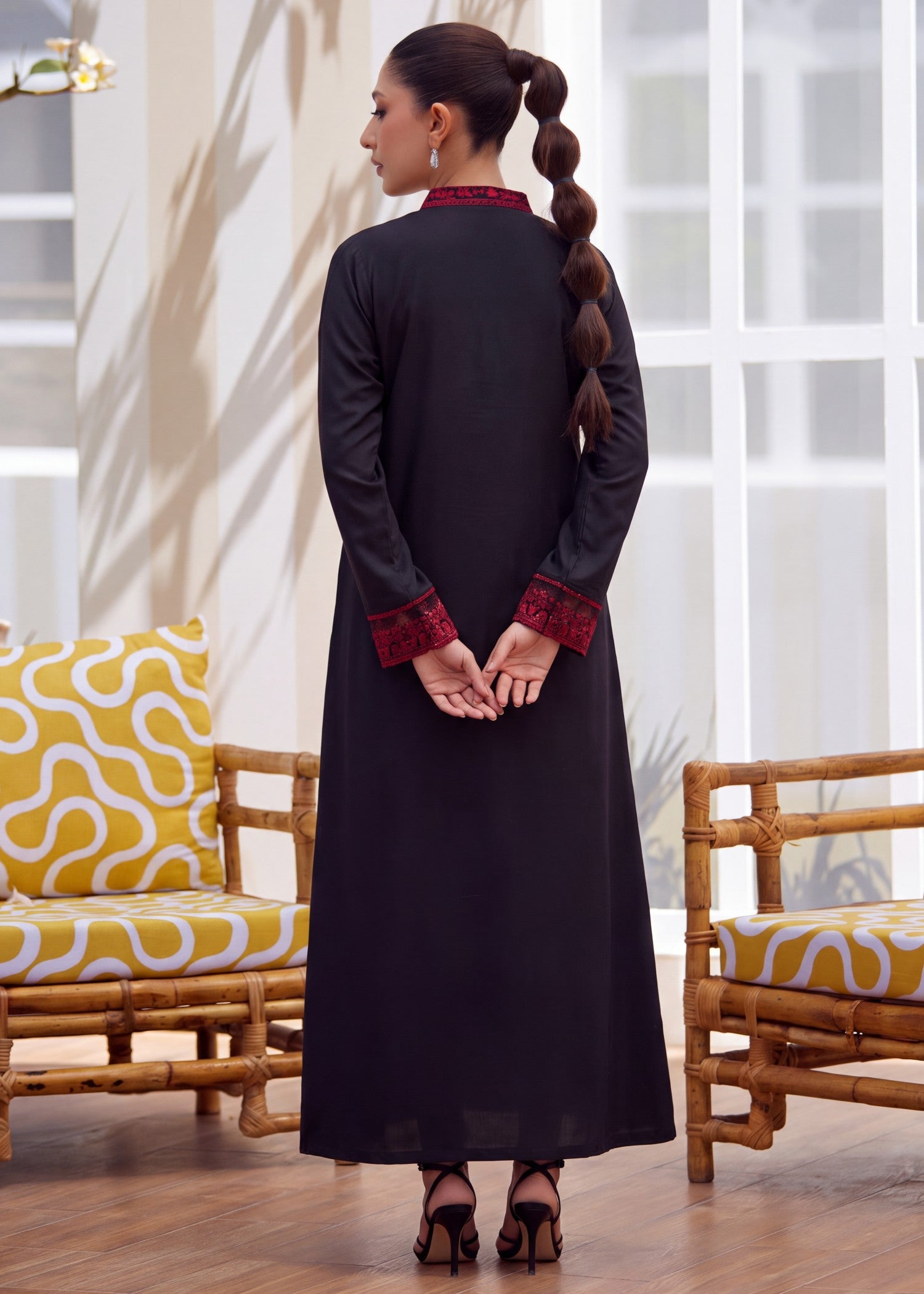 linen Kaftan in Black