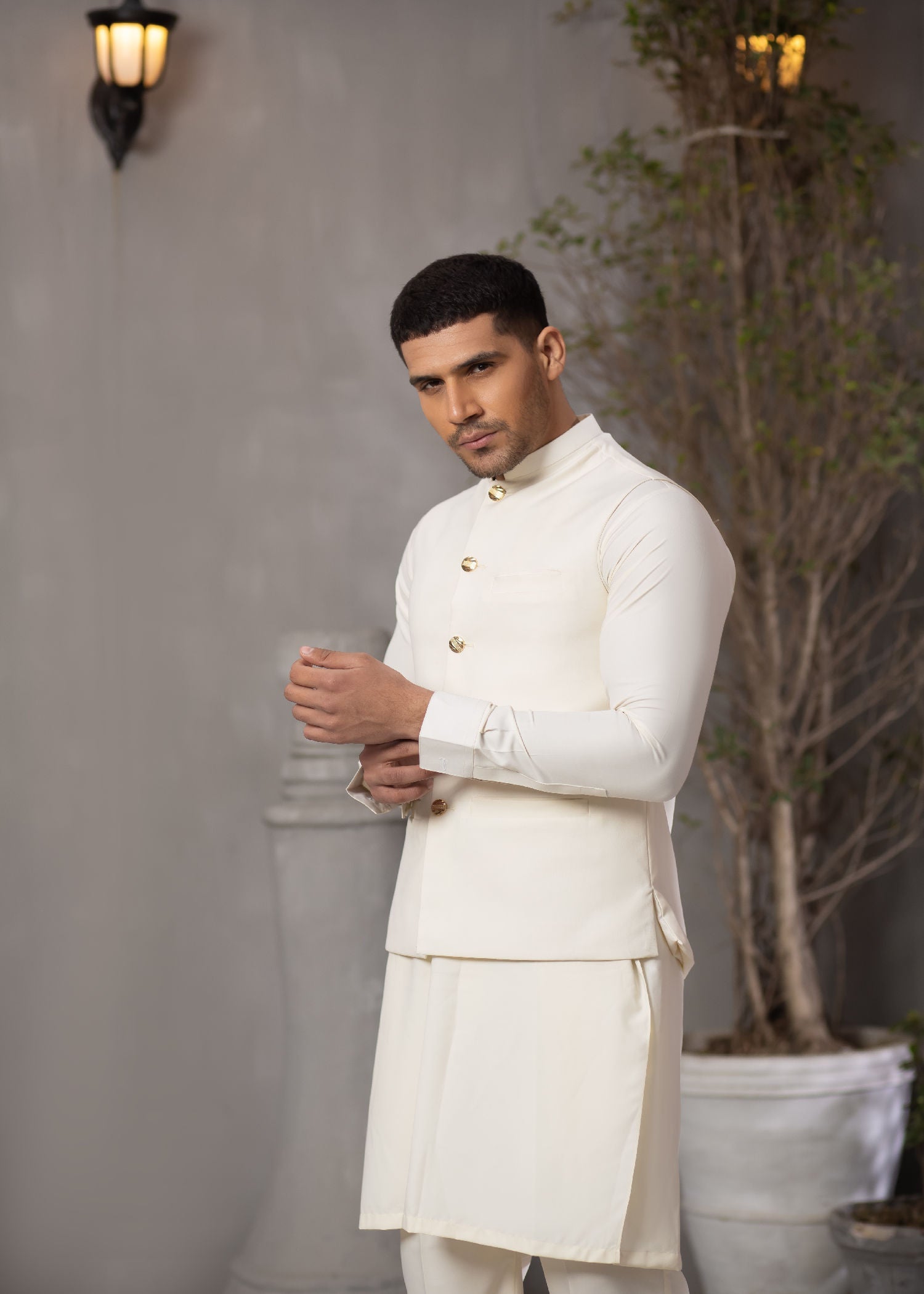 boski Waistcoat in White by X Men