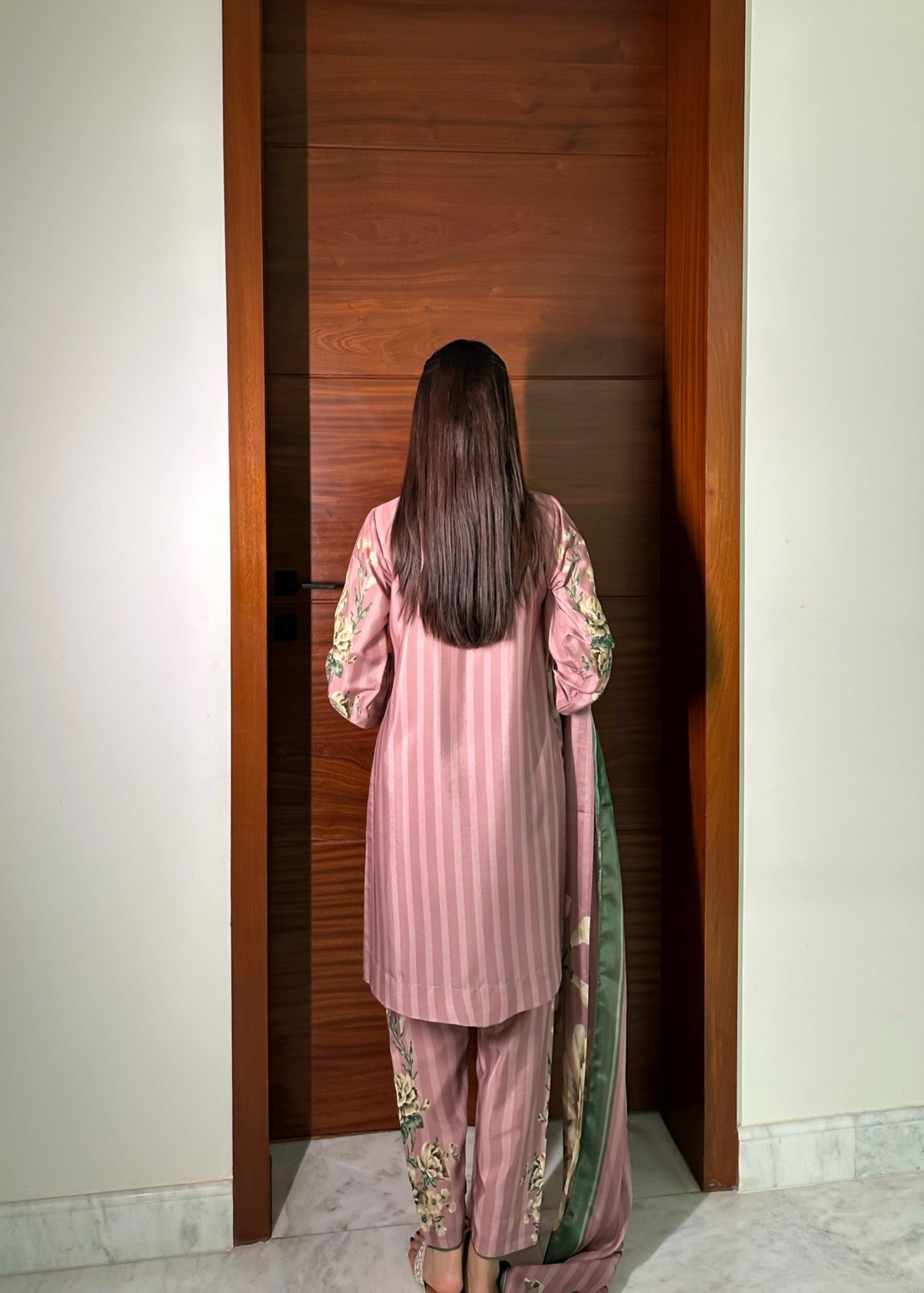 pk crepe Kurta Set in Mauve pink