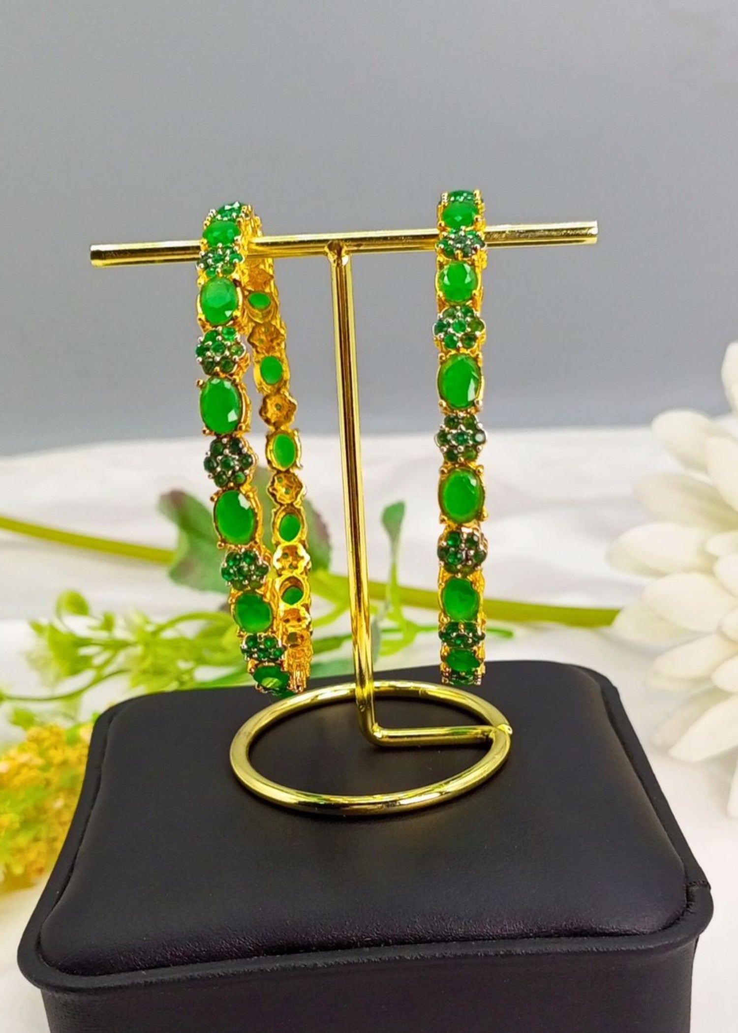 Bangles in Green Color by - Trendy Women Bangles IYD4201