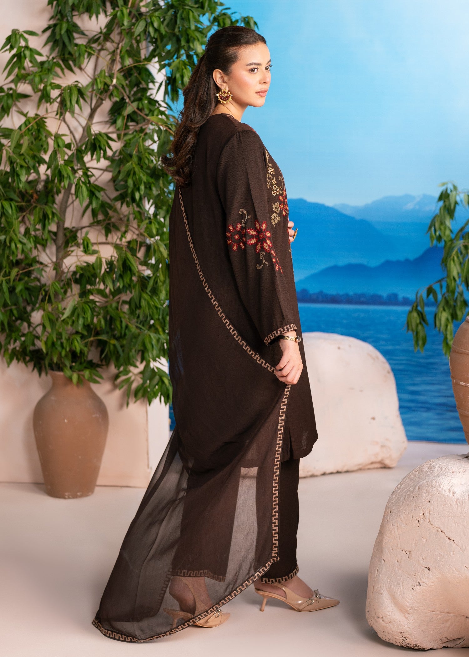 crepe Kurta Set in Coffee brown