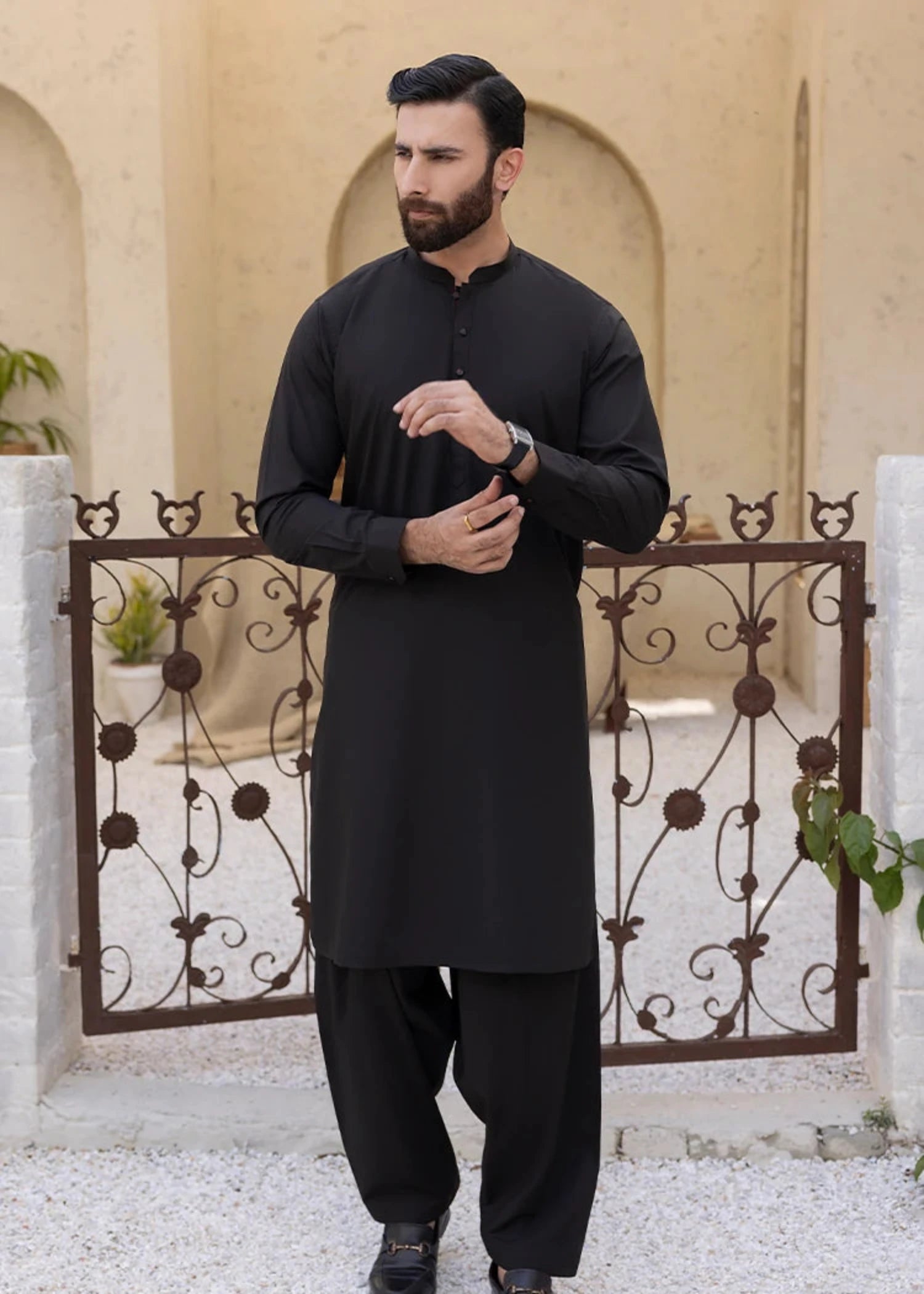 wash & wear Shalwar Kameez in Dark brown