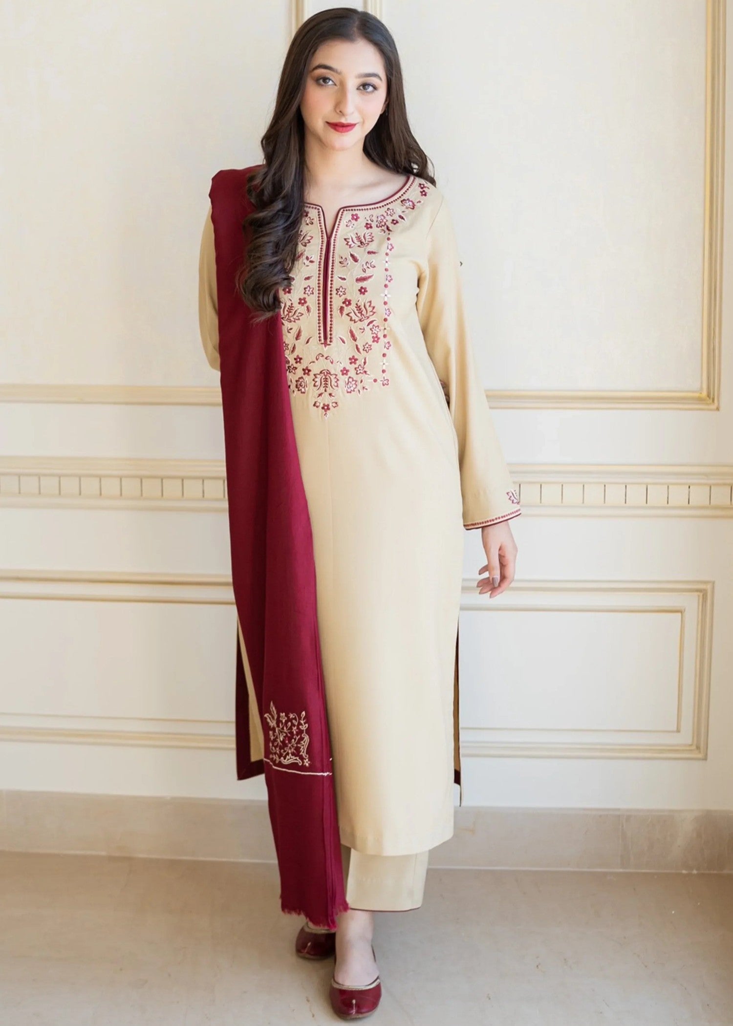 linen Kurta Set in Eggshell
