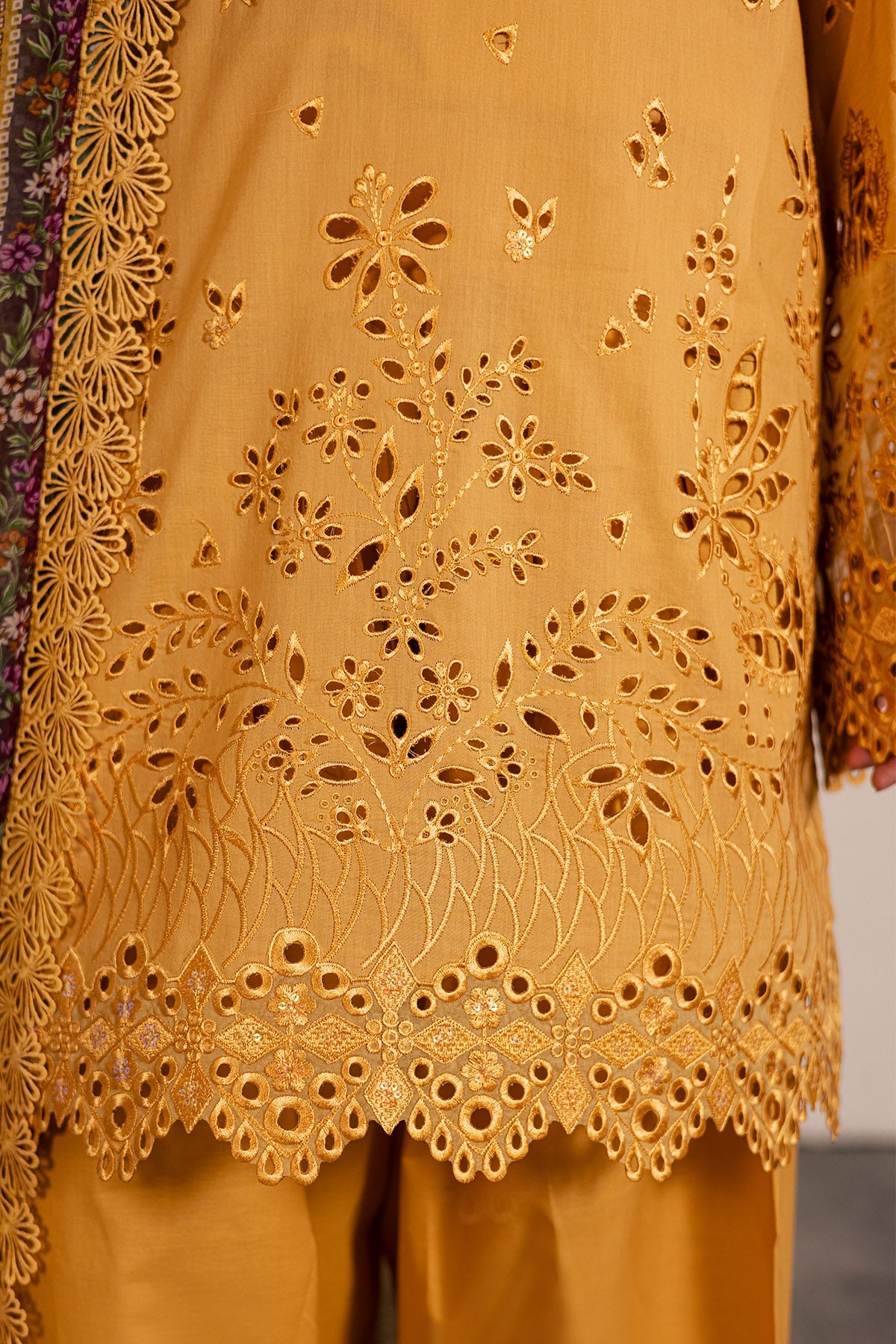 Bazaar Lawn – NE-254