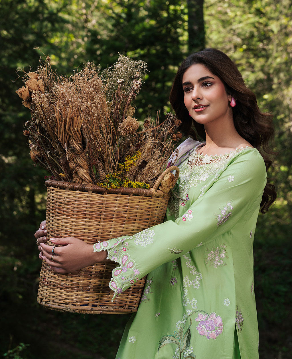 Pine Tale Essential Lawn – AL-107