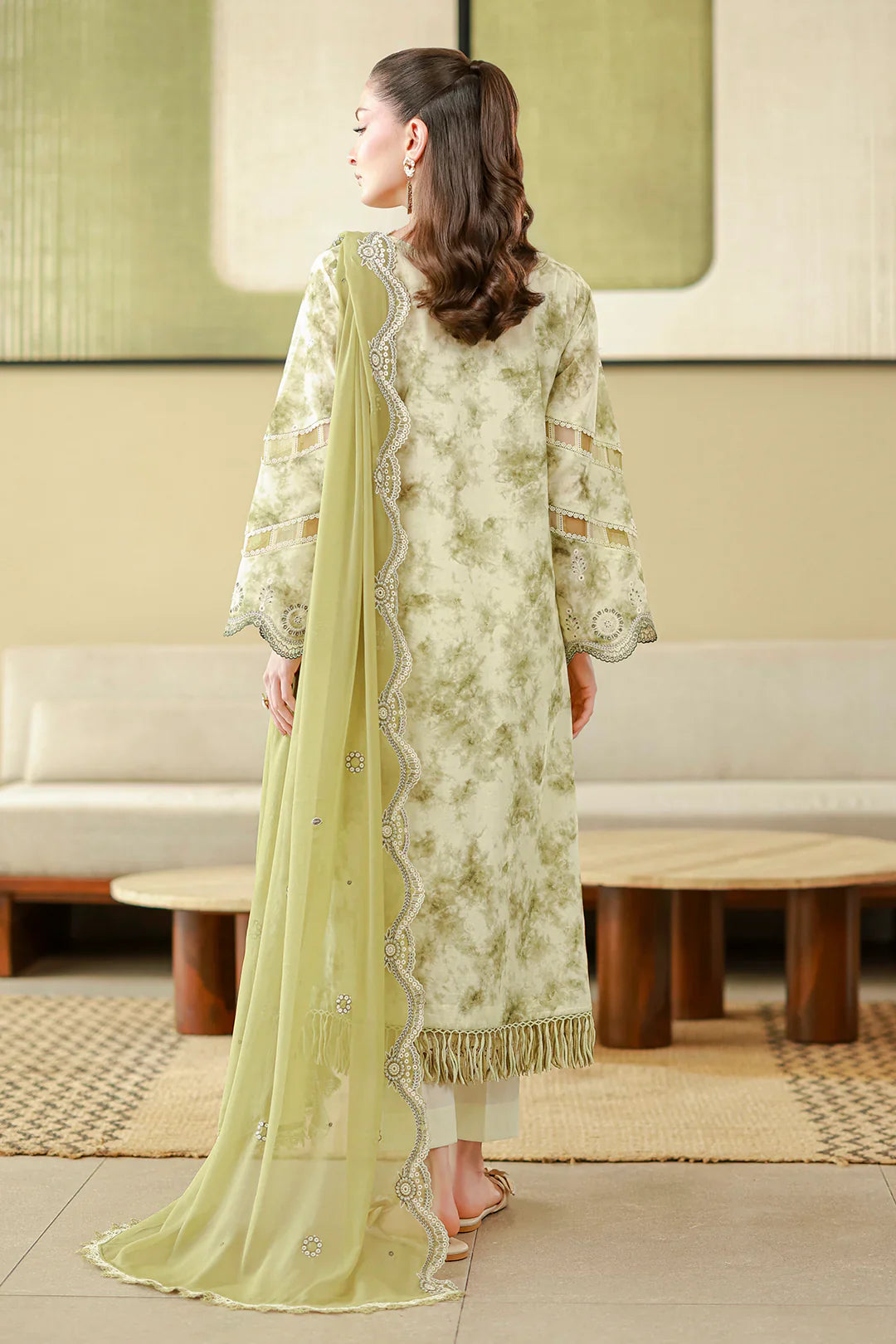Chikankari Lawn – Z-4065