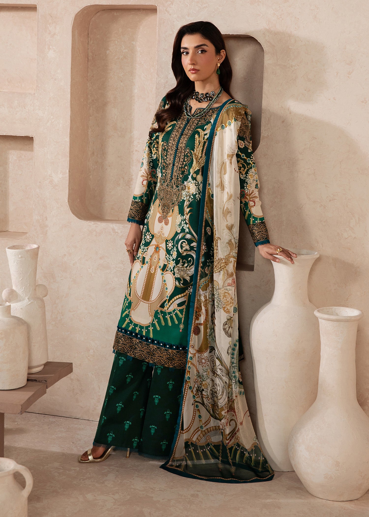 lawn Kurta Set in Ivory, green