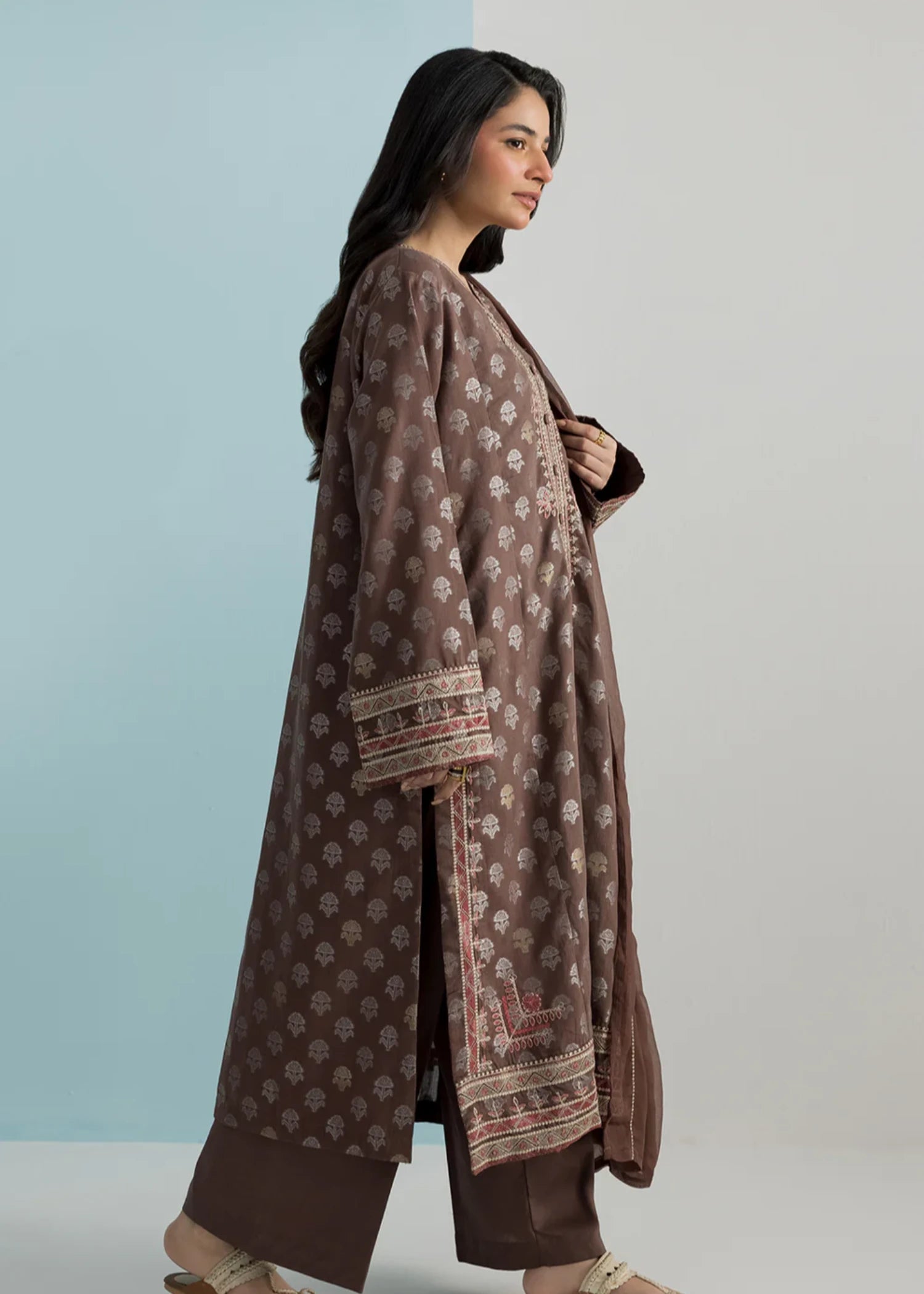 crepe Kurta Set in Brown