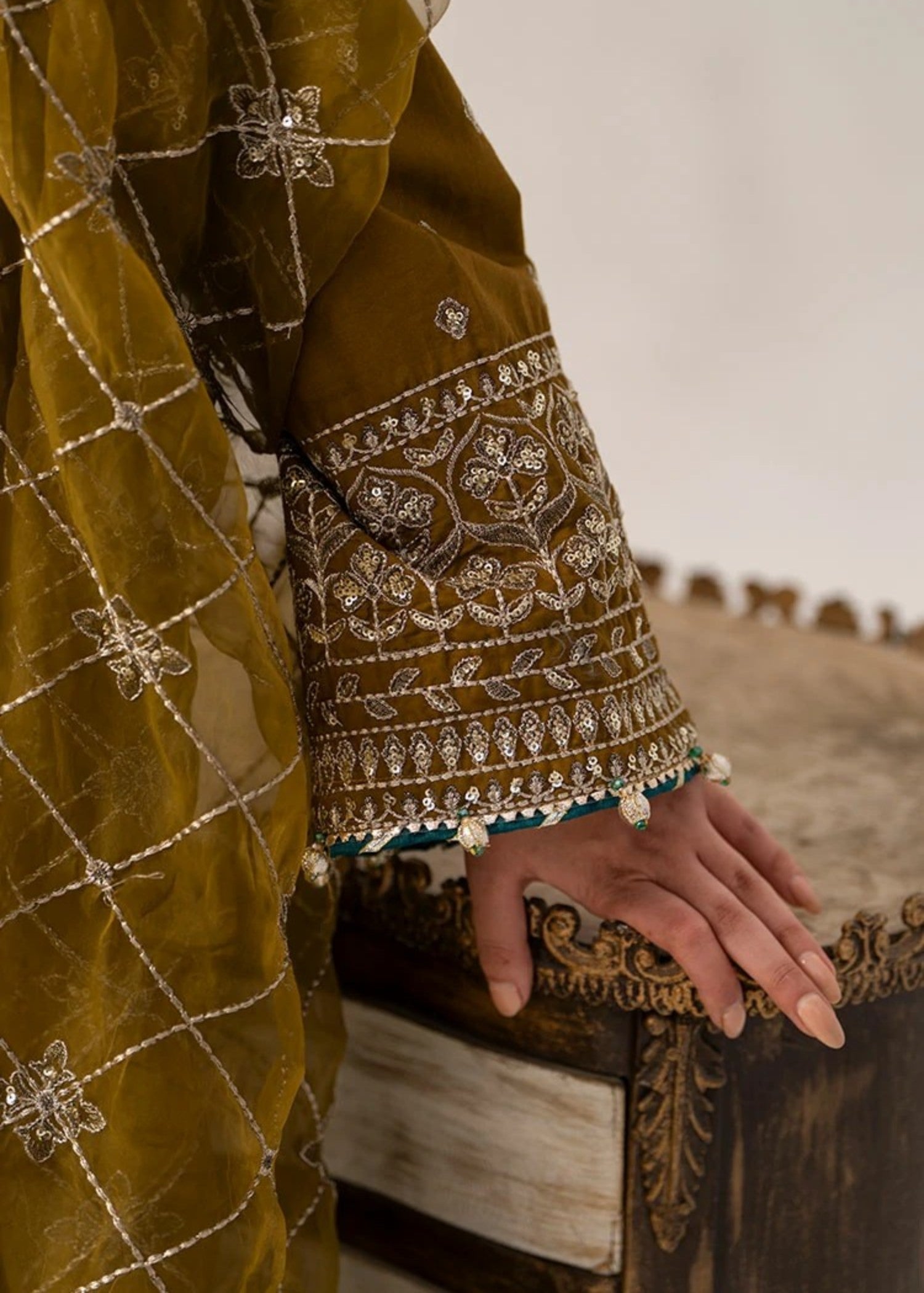 blended satin Kurta Set in Olive green, yellow green