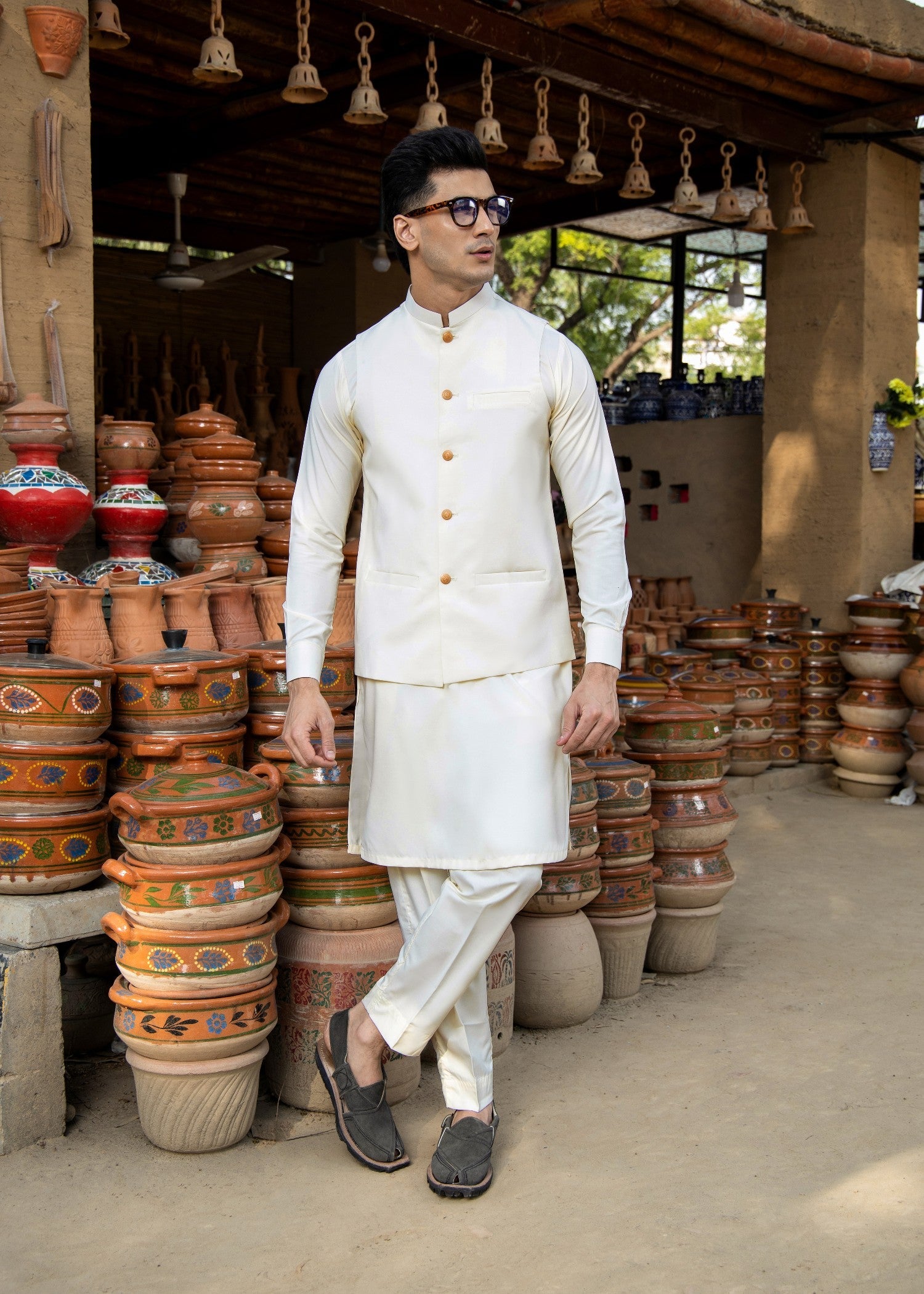 boski Waistcoat in Cream by Arif Ashraf