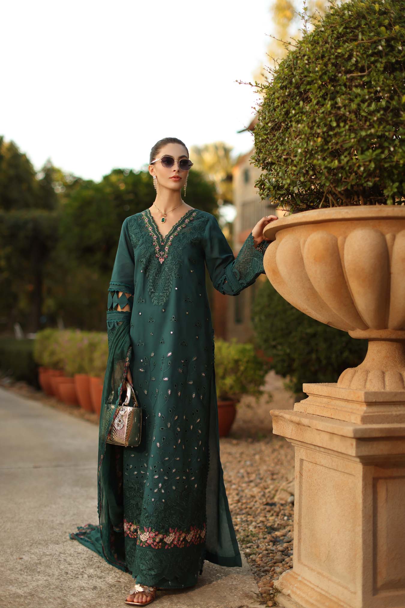 Luxury Eid Schiffli Laserkari Lawn – D6 - B - Zelina