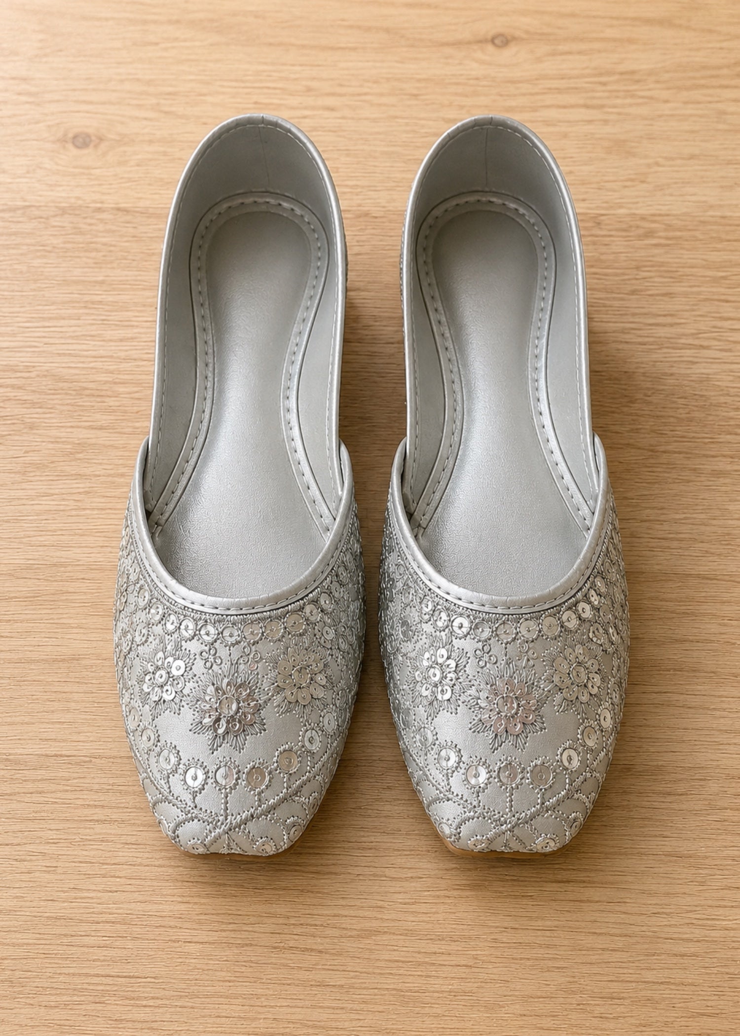 Khussa in Silver by - High Quality Women Khussa MCL7722