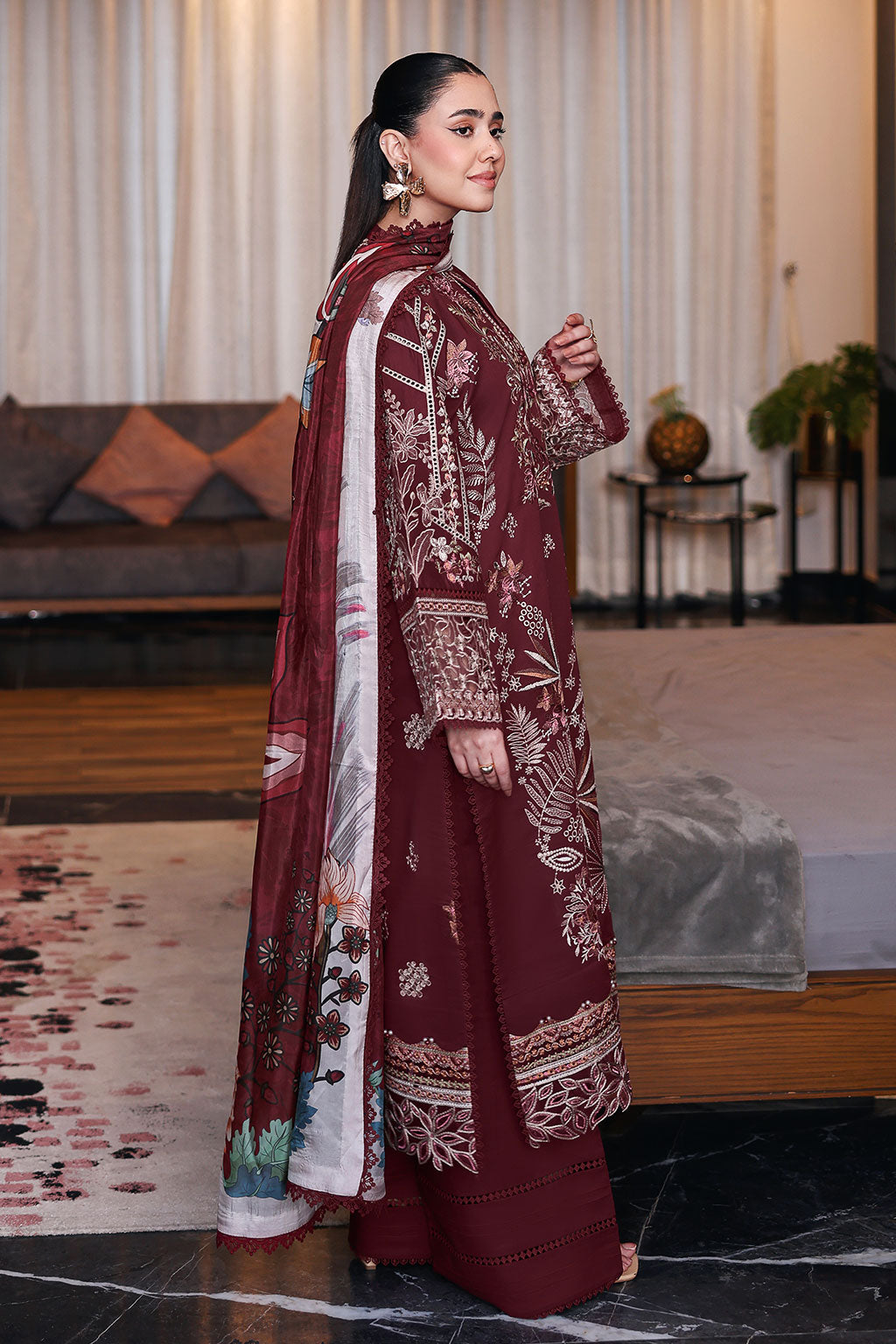Andaaz Luxury Lawn – Z-1406