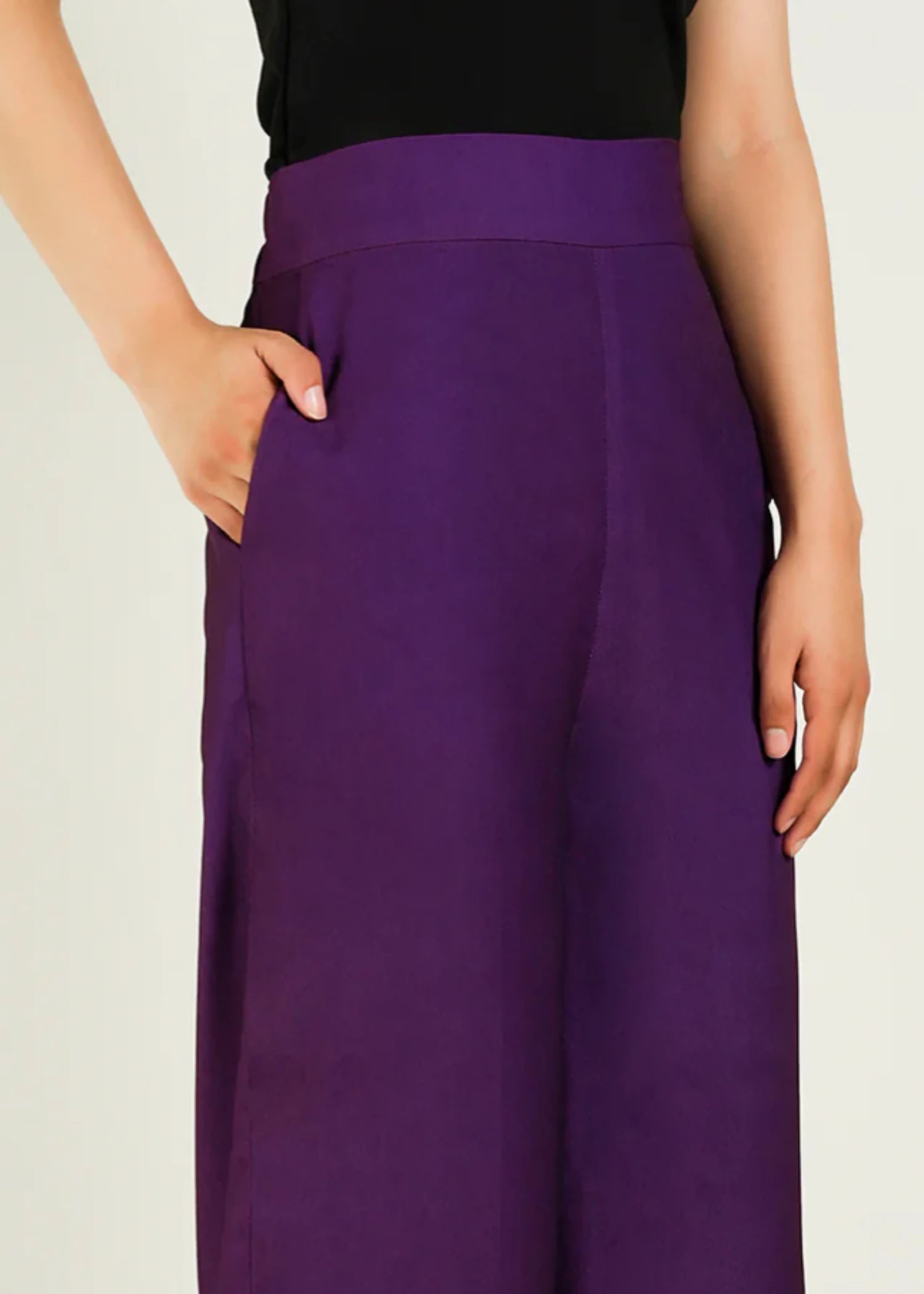 crepe Pants in Blue
