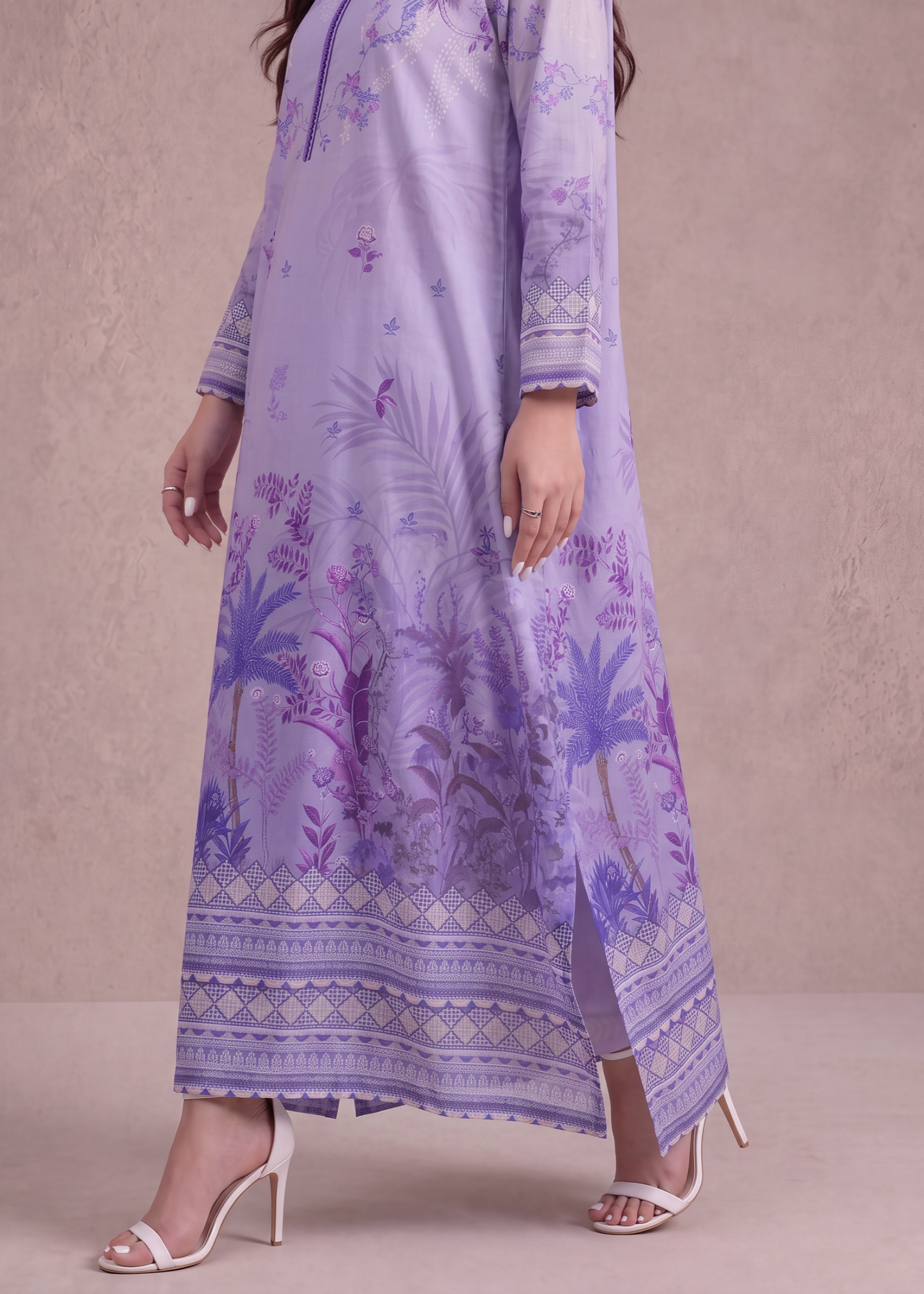 polyester crepe Kaftan in Electric purple