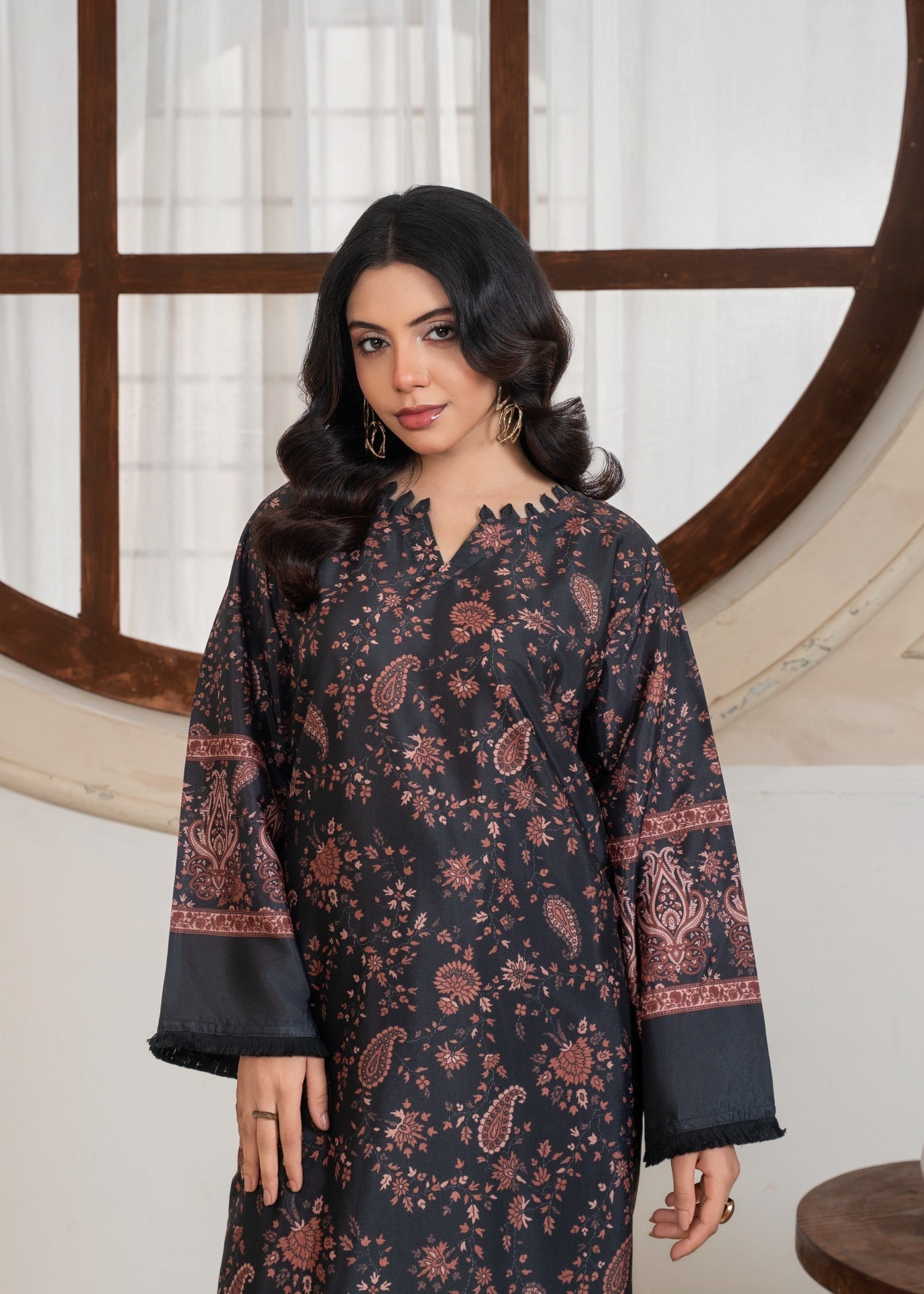 silk grip Kurta Set in Black