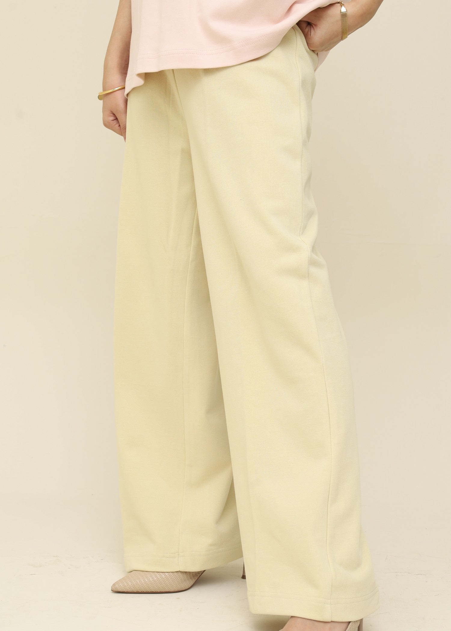 jersey knit Trousers in Cream