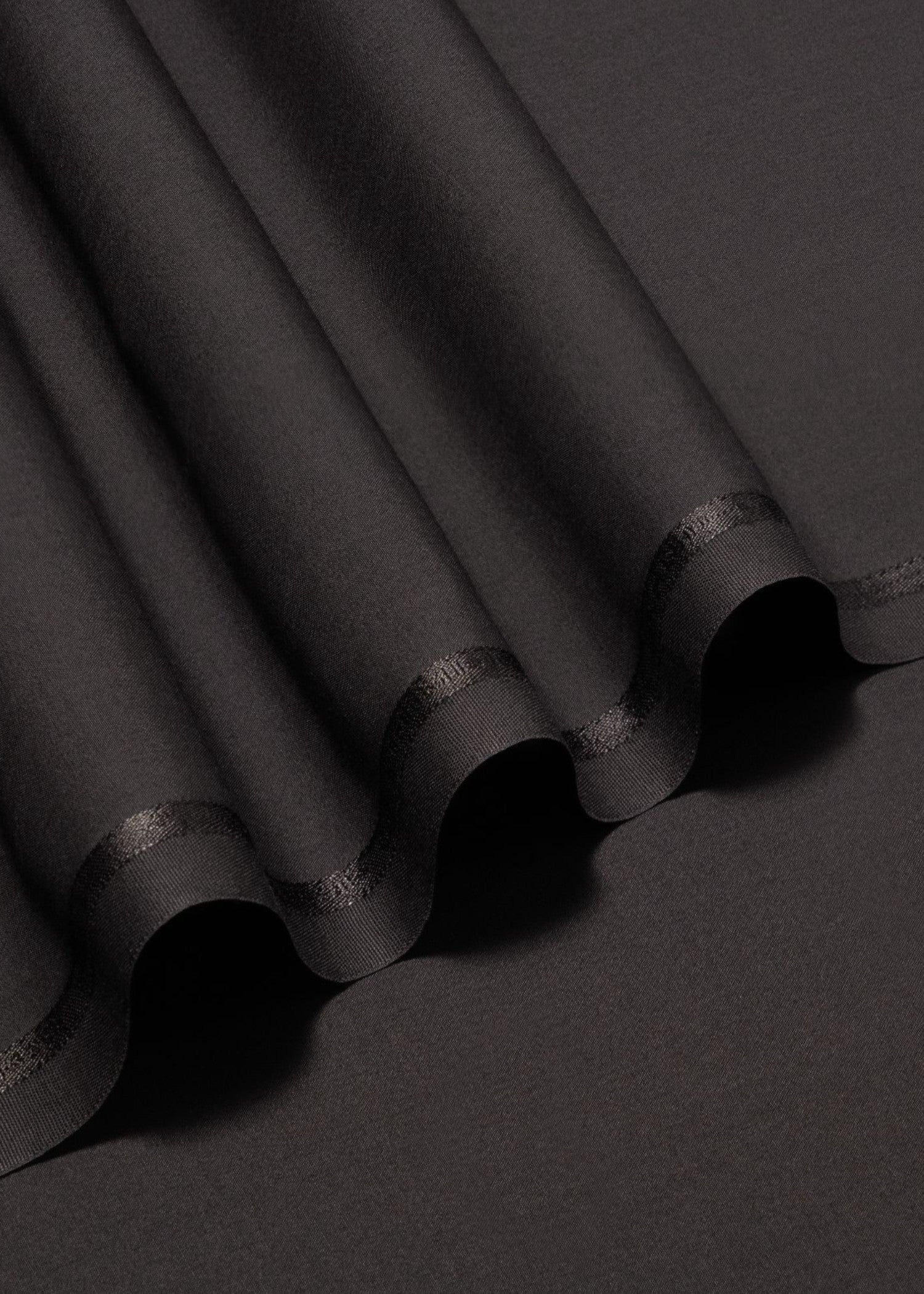 wash & wear Unstitched in Taupe black