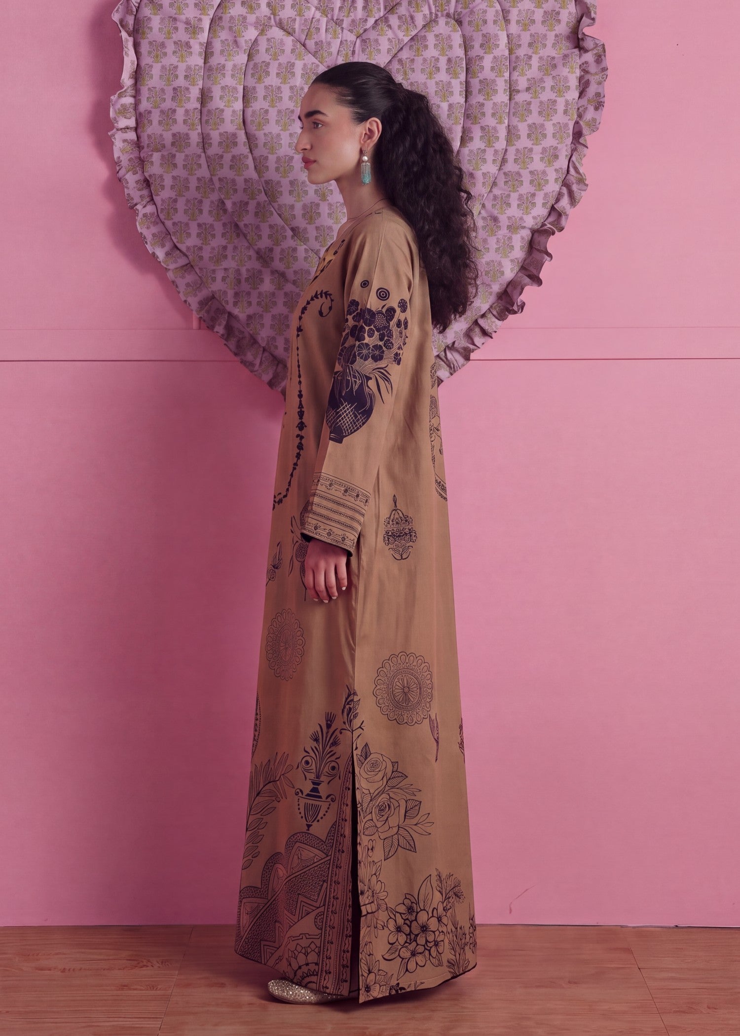 lawn Kaftan in Walnut brown
