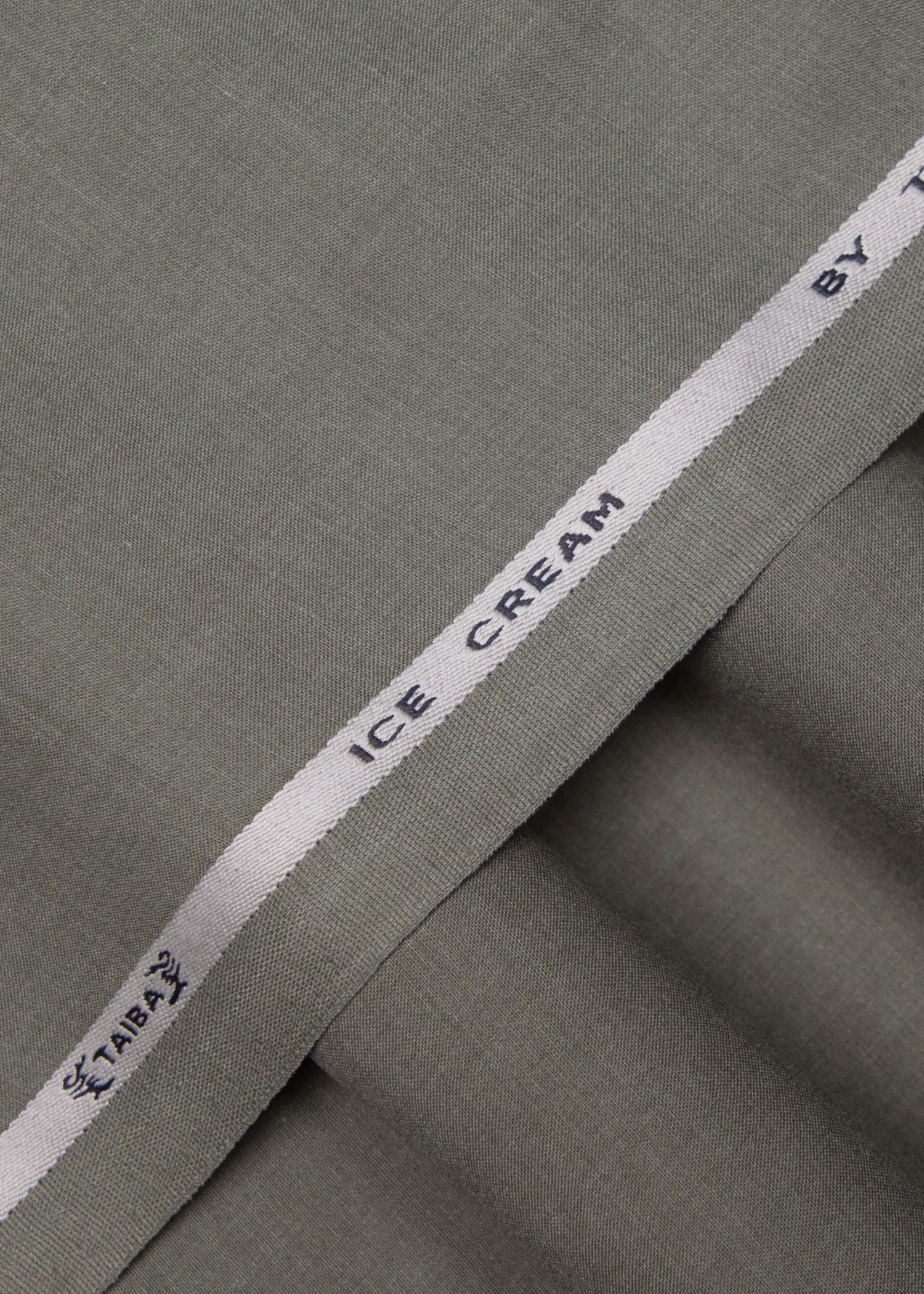 wash & wear Unstitched in Grey