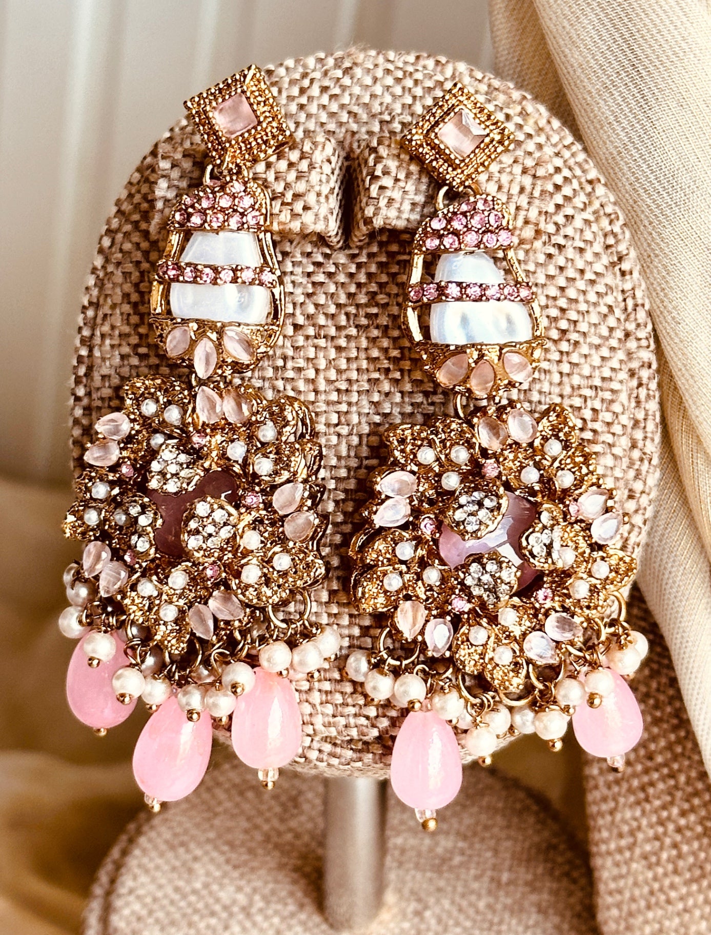 Jewelry Set in Pink Color by - Trendy Women Jewelry Set JBS1346