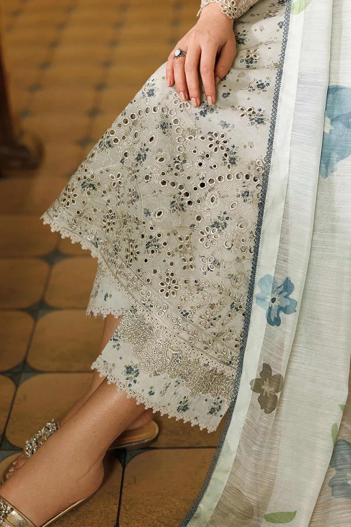 Amani Eid Lawn Pret – JAZAN