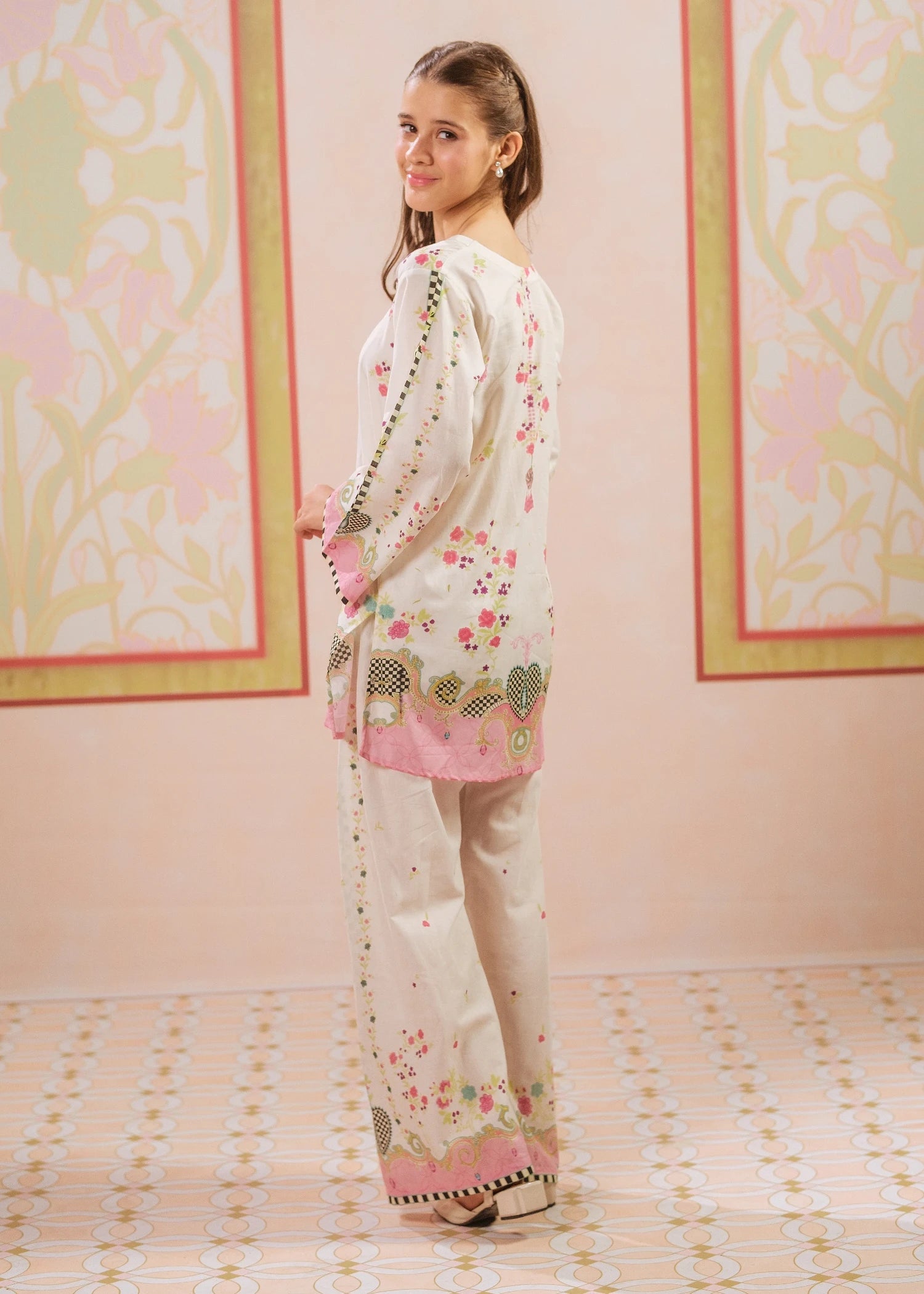 Co Ord Sets in Beige, pink