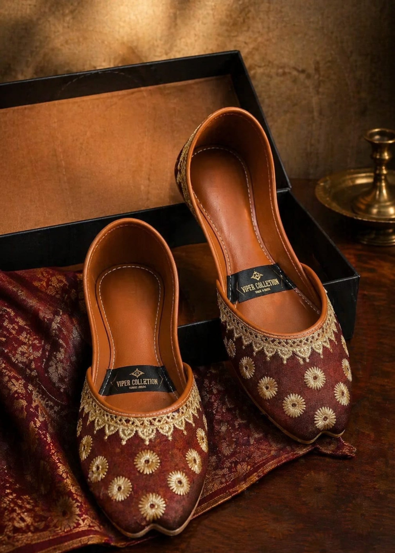 Khussa in Wine red by - High Quality Women Khussa IEA0927
