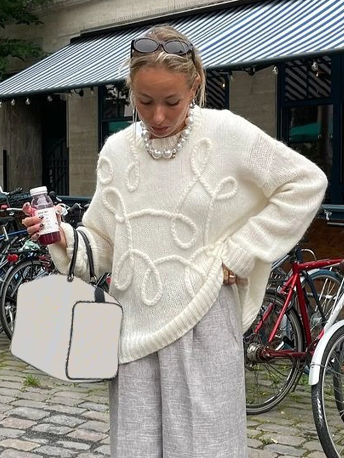 ALEVTINA SWEATER