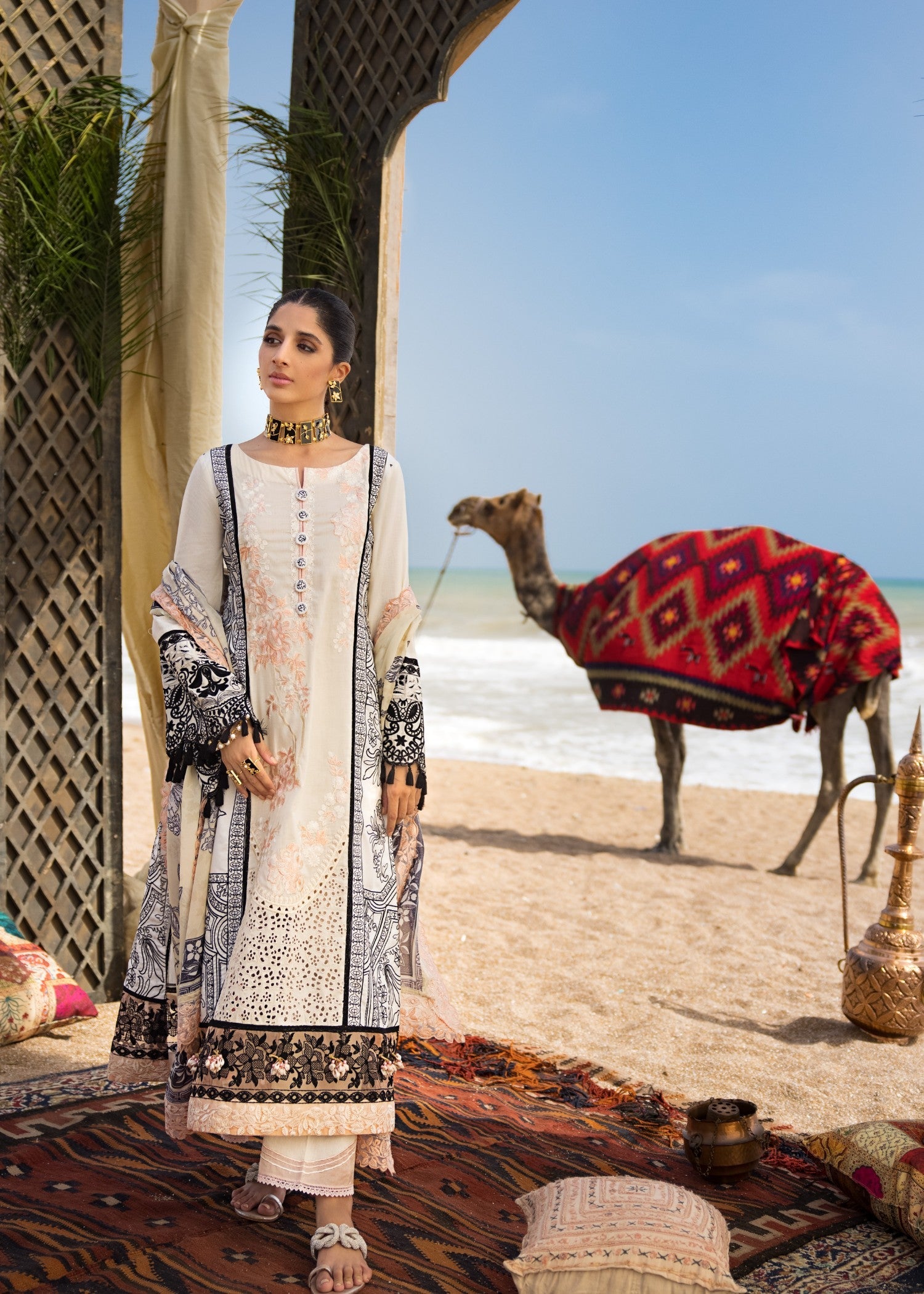 lawn Unstitched in Pink, beige