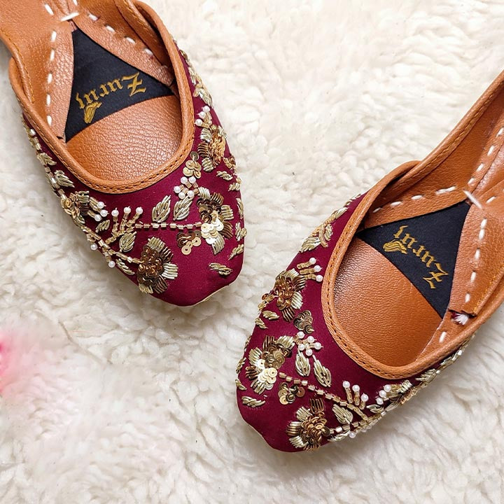 Khussa in Maroon by - High Quality Women Khussa YRH2015