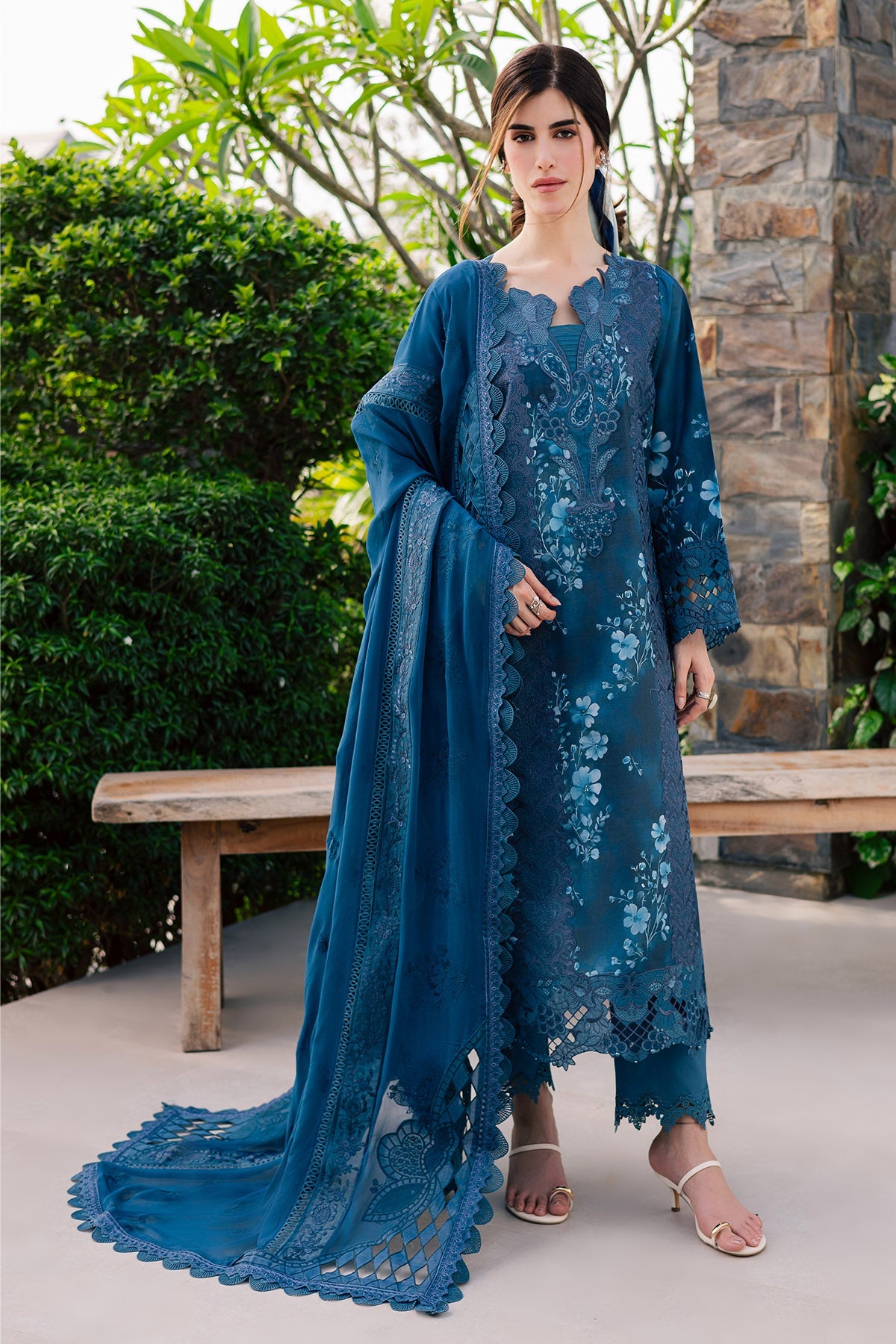 Lily May Lawn – NE-260