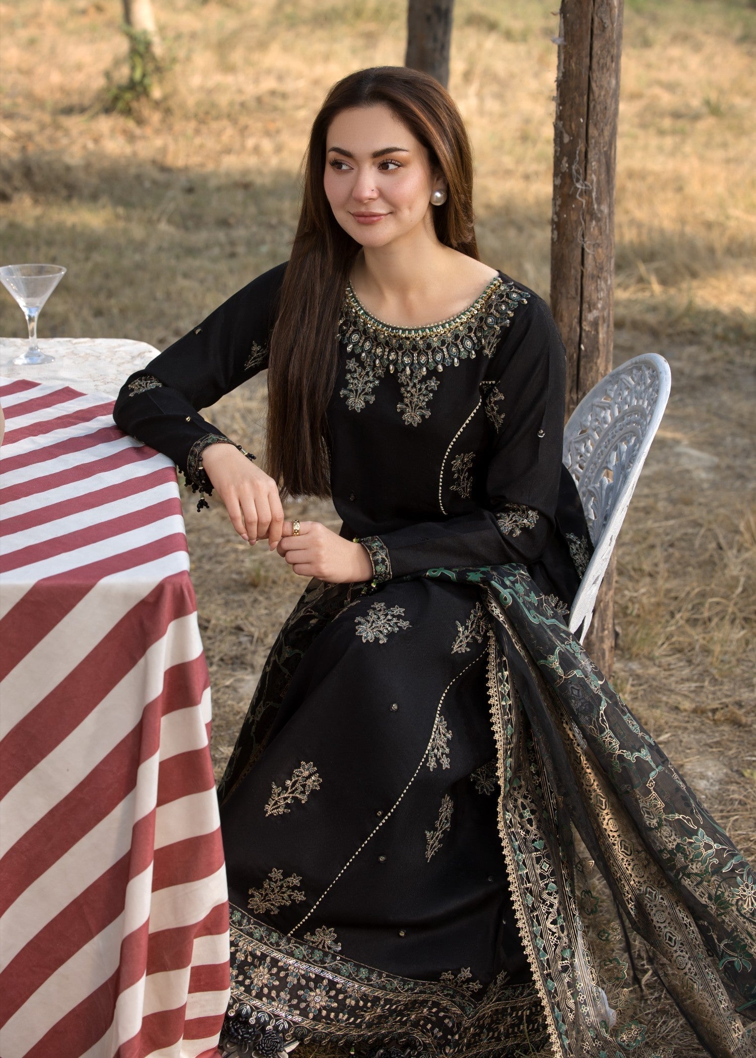 self jacquard Pishwas in Black