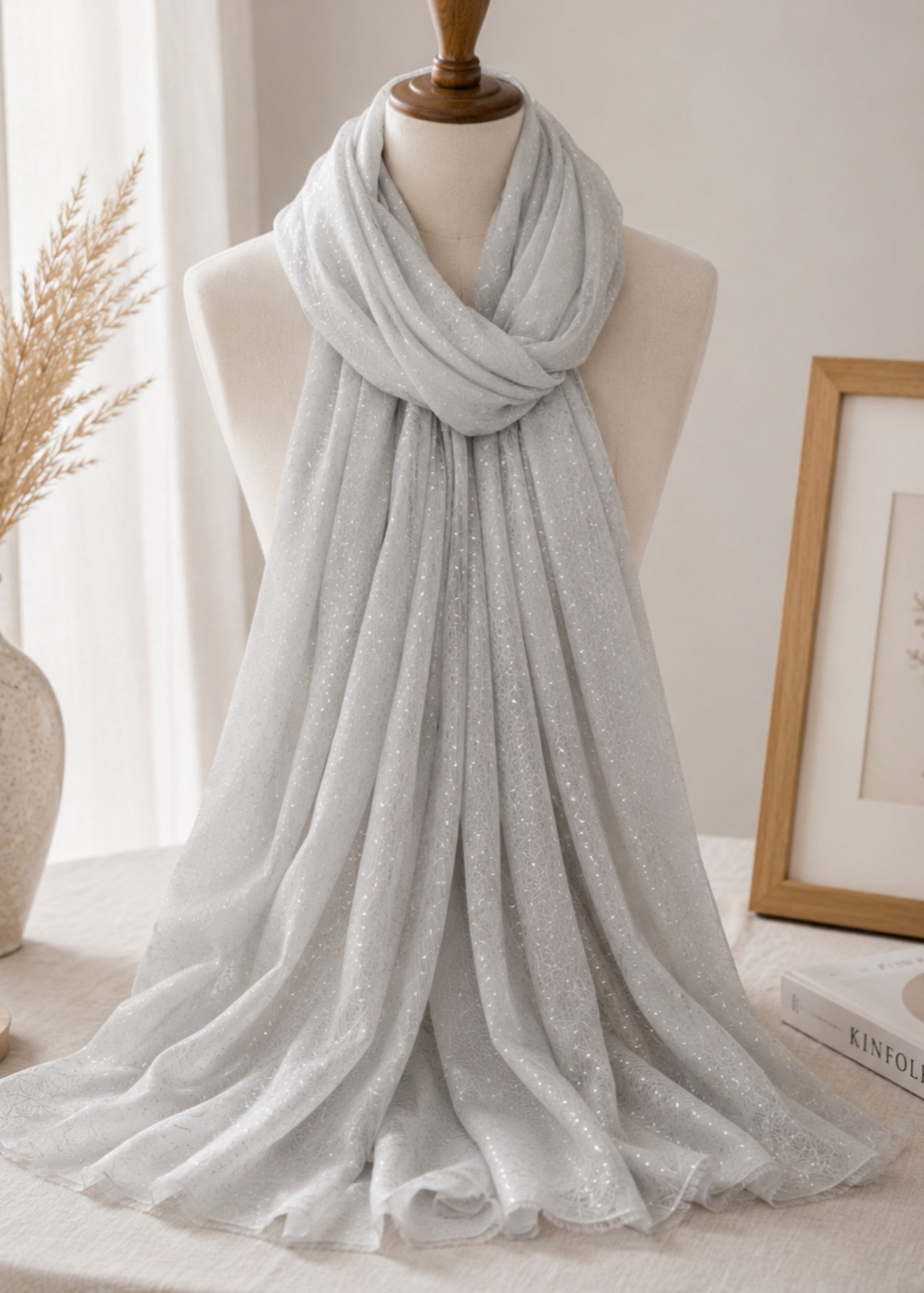 slub lawn Hijab in Pastel grey
