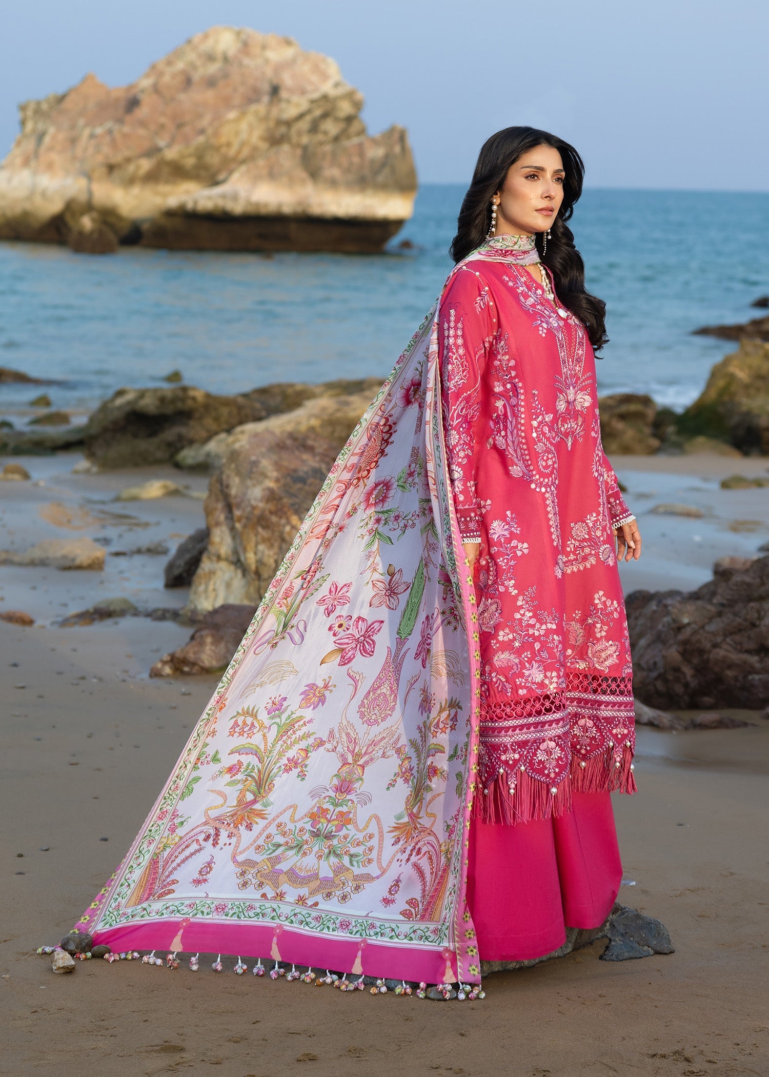 Festive Luxury Lawn – Gulrukh
