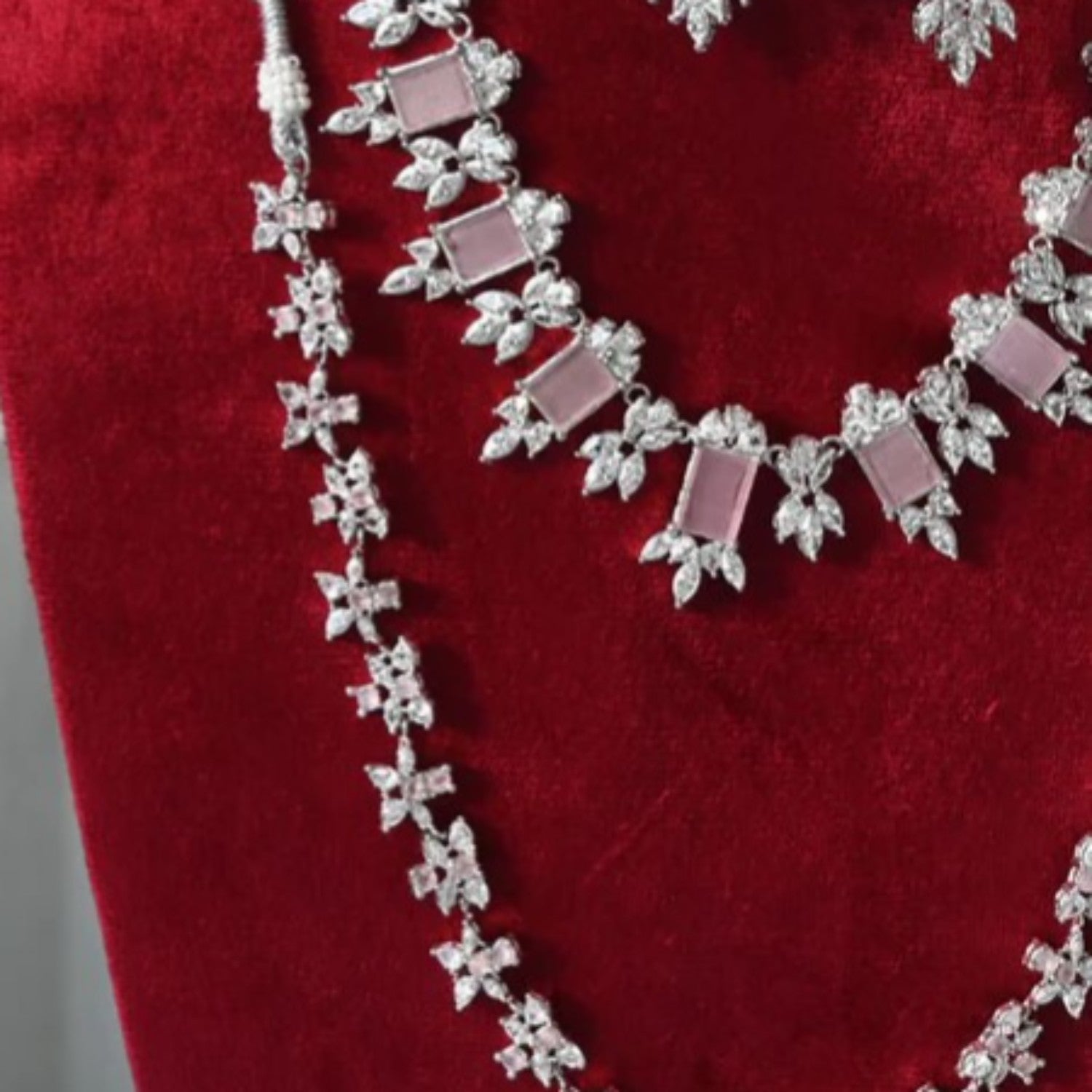 Jewelry Set in Pink Color by - Trendy Women Jewelry Set DUT9906