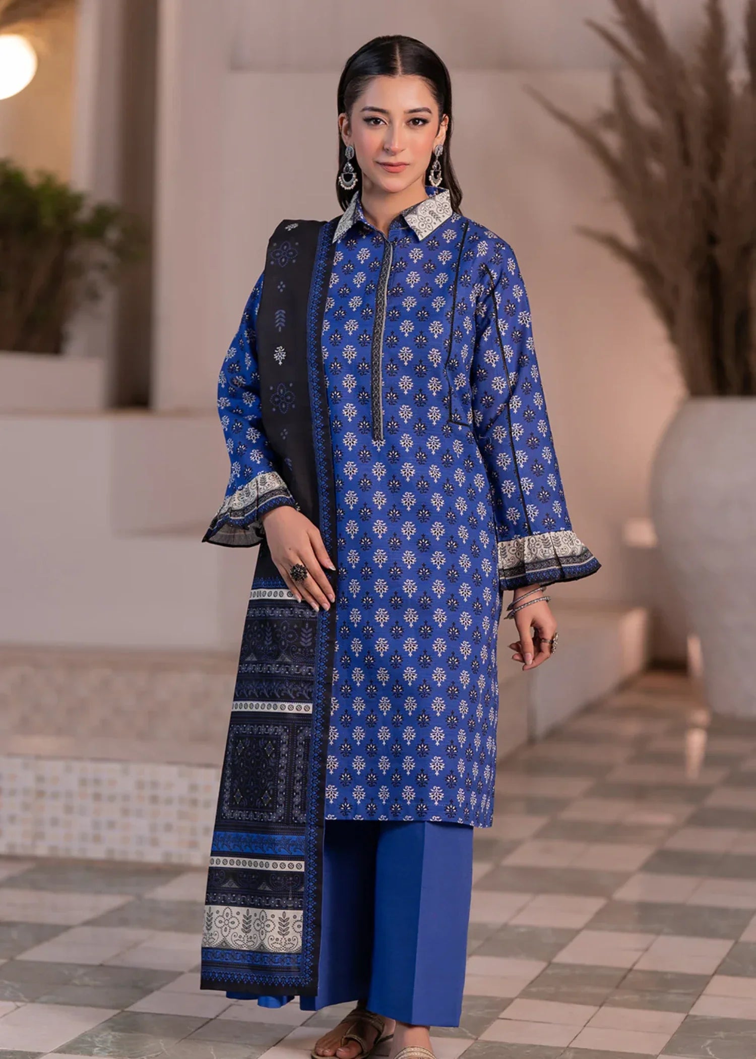 khaddar Unstitched in Blue