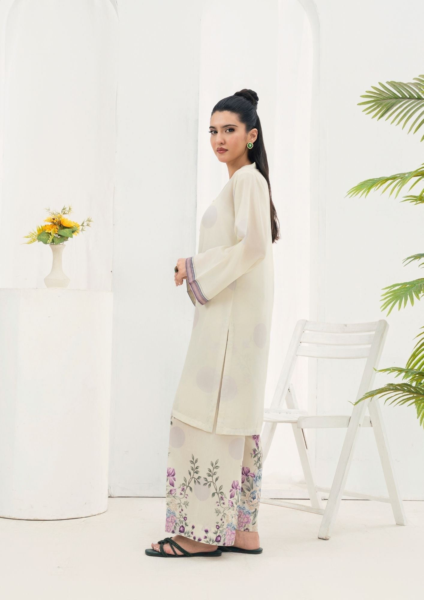 swiss cotton Kurta Set in Ghost white