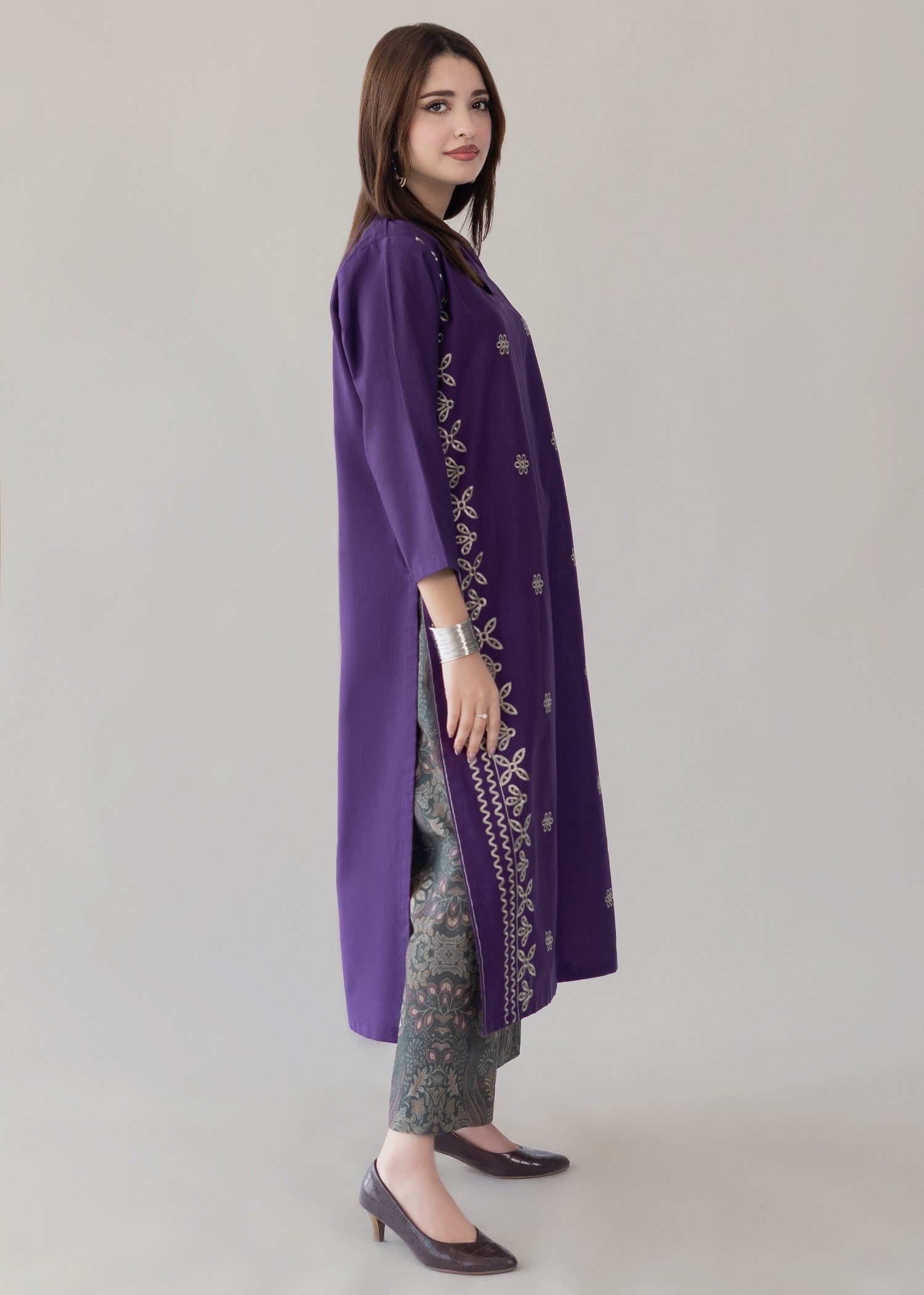 slub khaddar Kurta Set in Purple heart